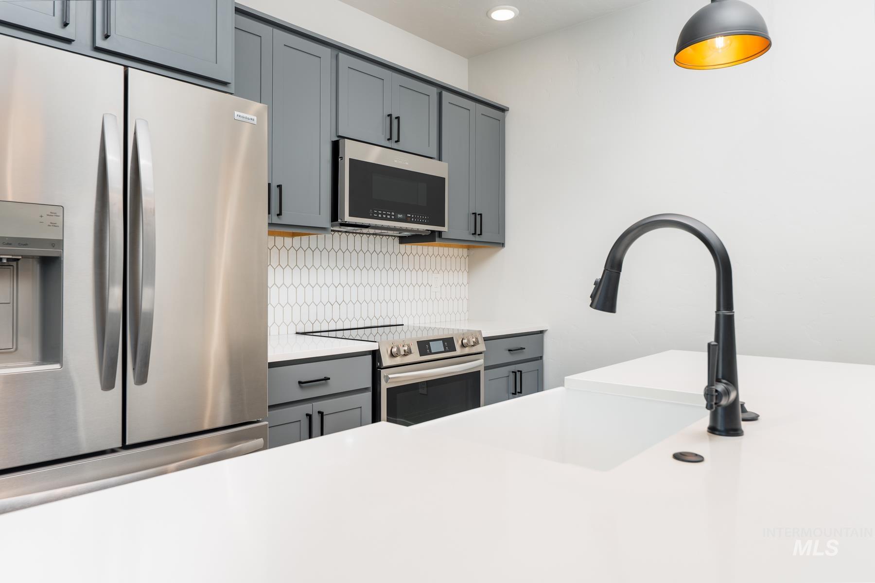 7177 W Madronawood St, Boise, Idaho 83709, 3 Bedrooms, 2.5 Bathrooms, Residential For Sale, Price $415,000, 98974230