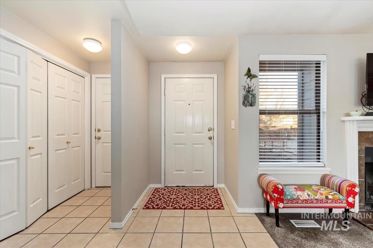 488 N Chambers Ln, Boise, Idaho 83706, 2 Bedrooms, 2 Bathrooms, Residential For Sale, Price $350,000,MLS 98974232