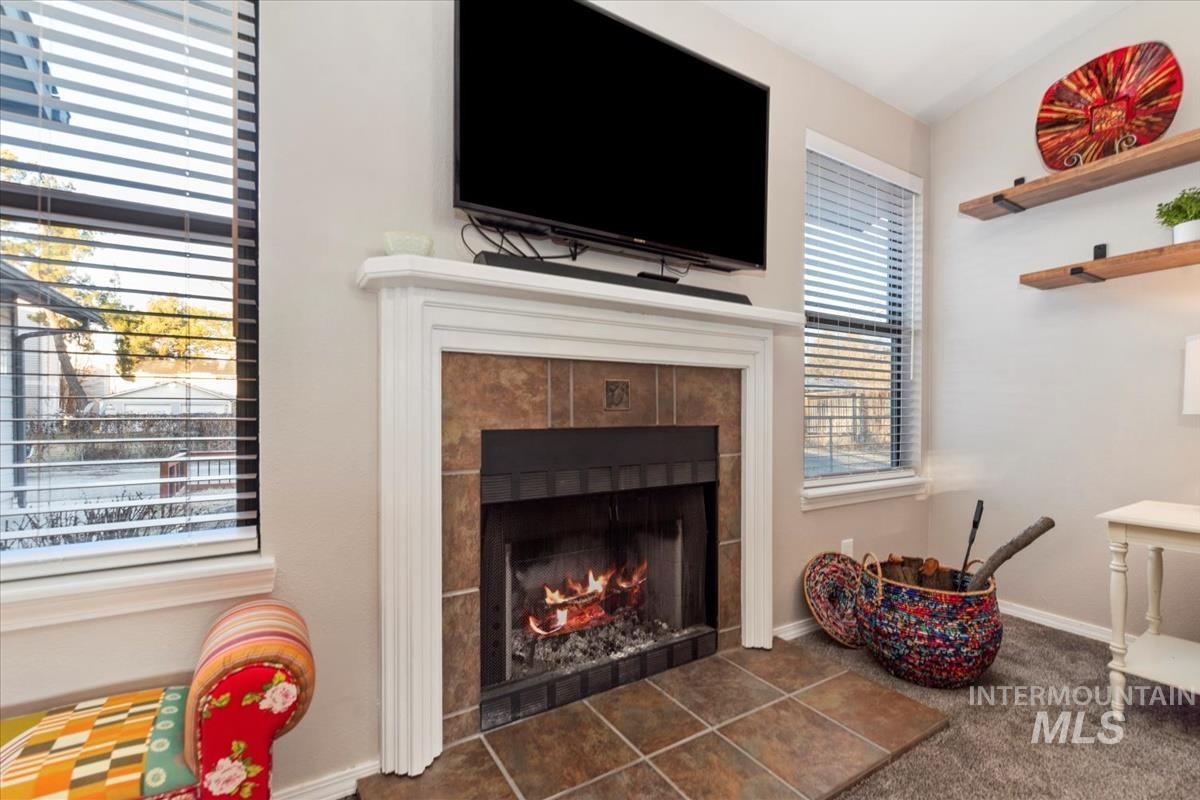 488 N Chambers Ln, Boise, Idaho 83706, 2 Bedrooms, 2 Bathrooms, Residential For Sale, Price $350,000,MLS 98974232