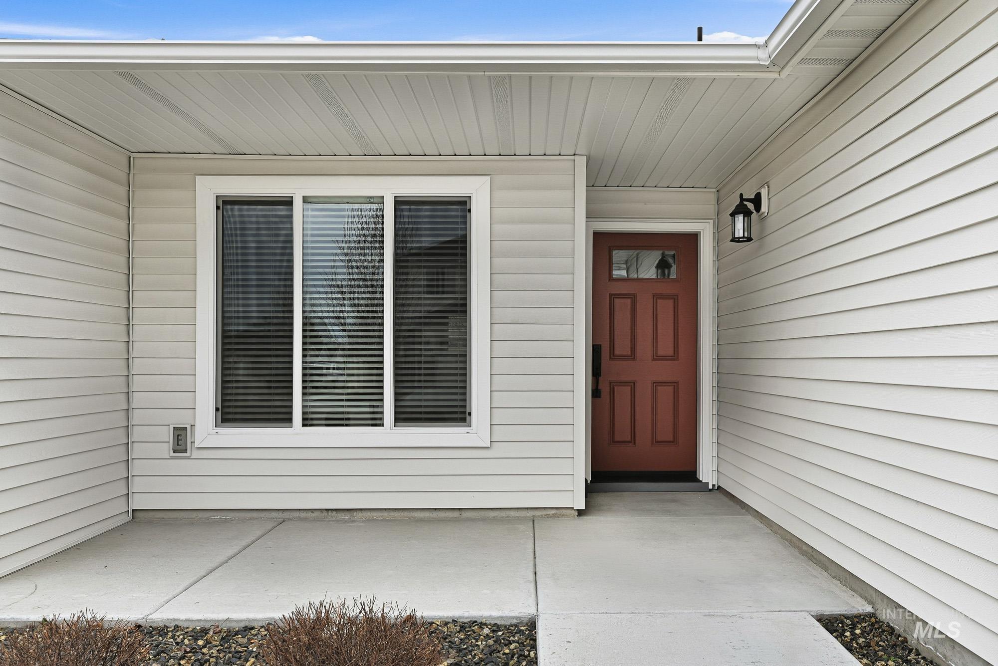 3065 N Summerbrook Ave, Meridian, Idaho 83646, 3 Bedrooms, 2 Bathrooms, Residential For Sale, Price $414,900,MLS 98974235