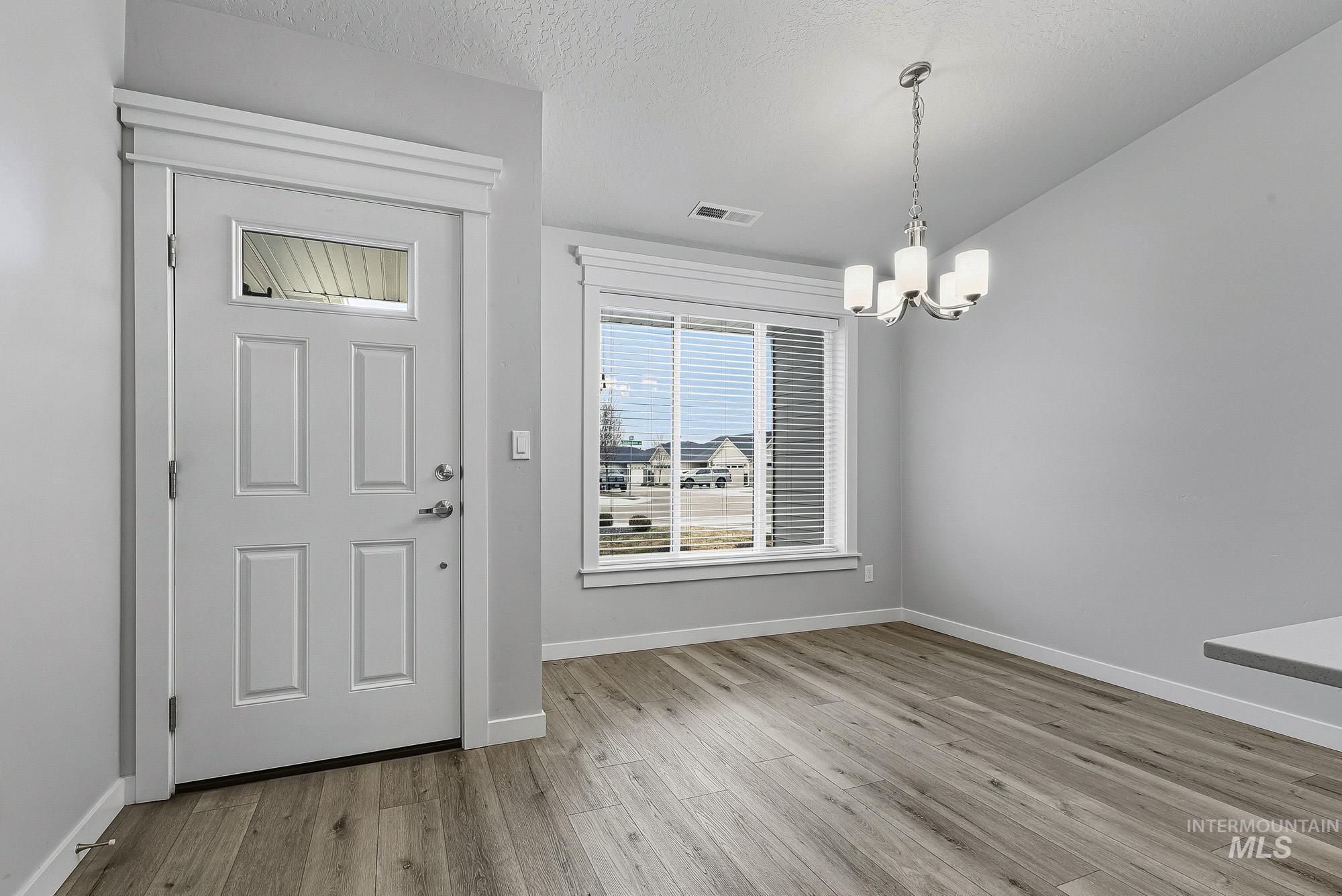 3065 N Summerbrook Ave, Meridian, Idaho 83646, 3 Bedrooms, 2 Bathrooms, Residential For Sale, Price $414,900,MLS 98974235