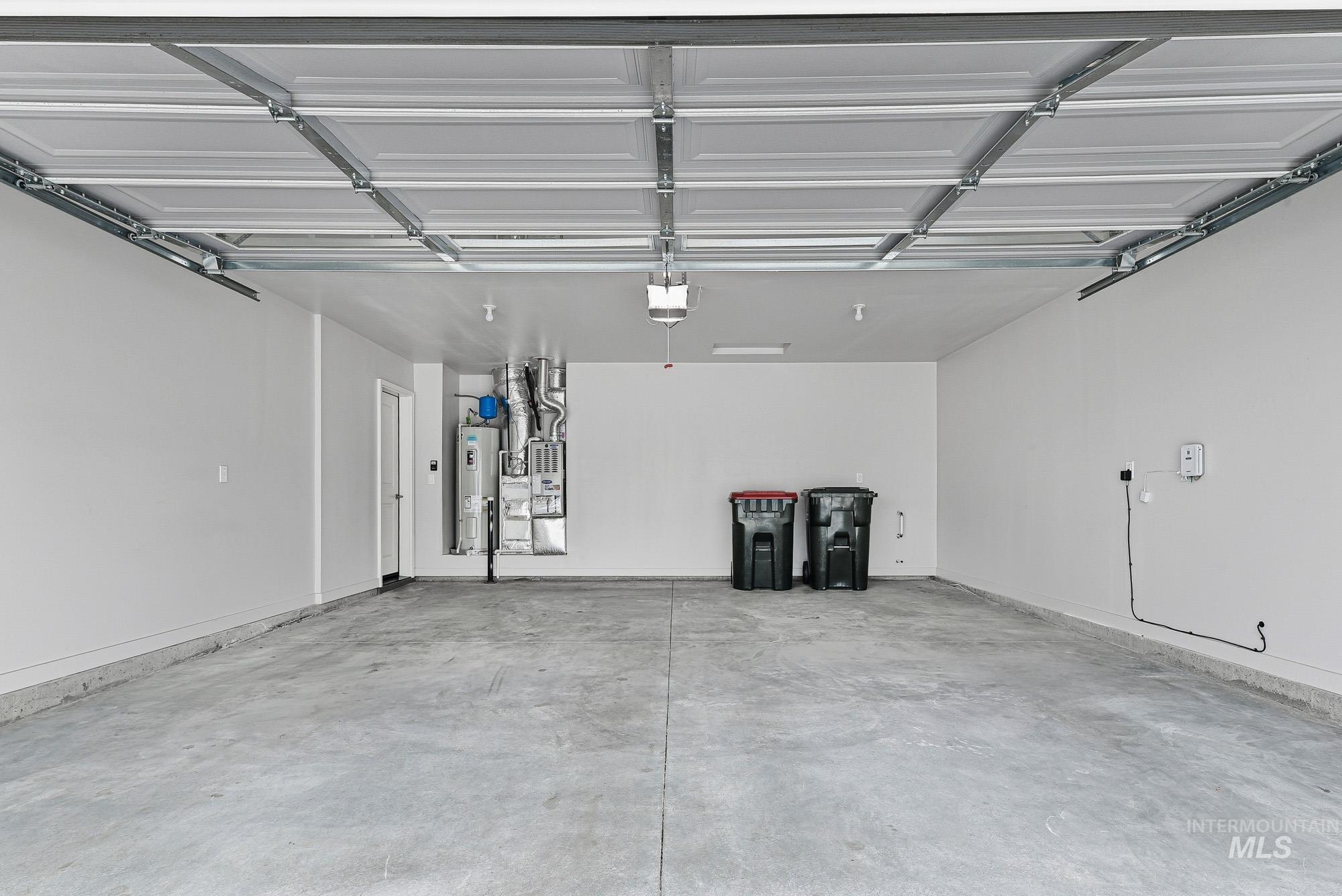 3065 N Summerbrook Ave, Meridian, Idaho 83646, 3 Bedrooms, 2 Bathrooms, Residential For Sale, Price $414,900,MLS 98974235