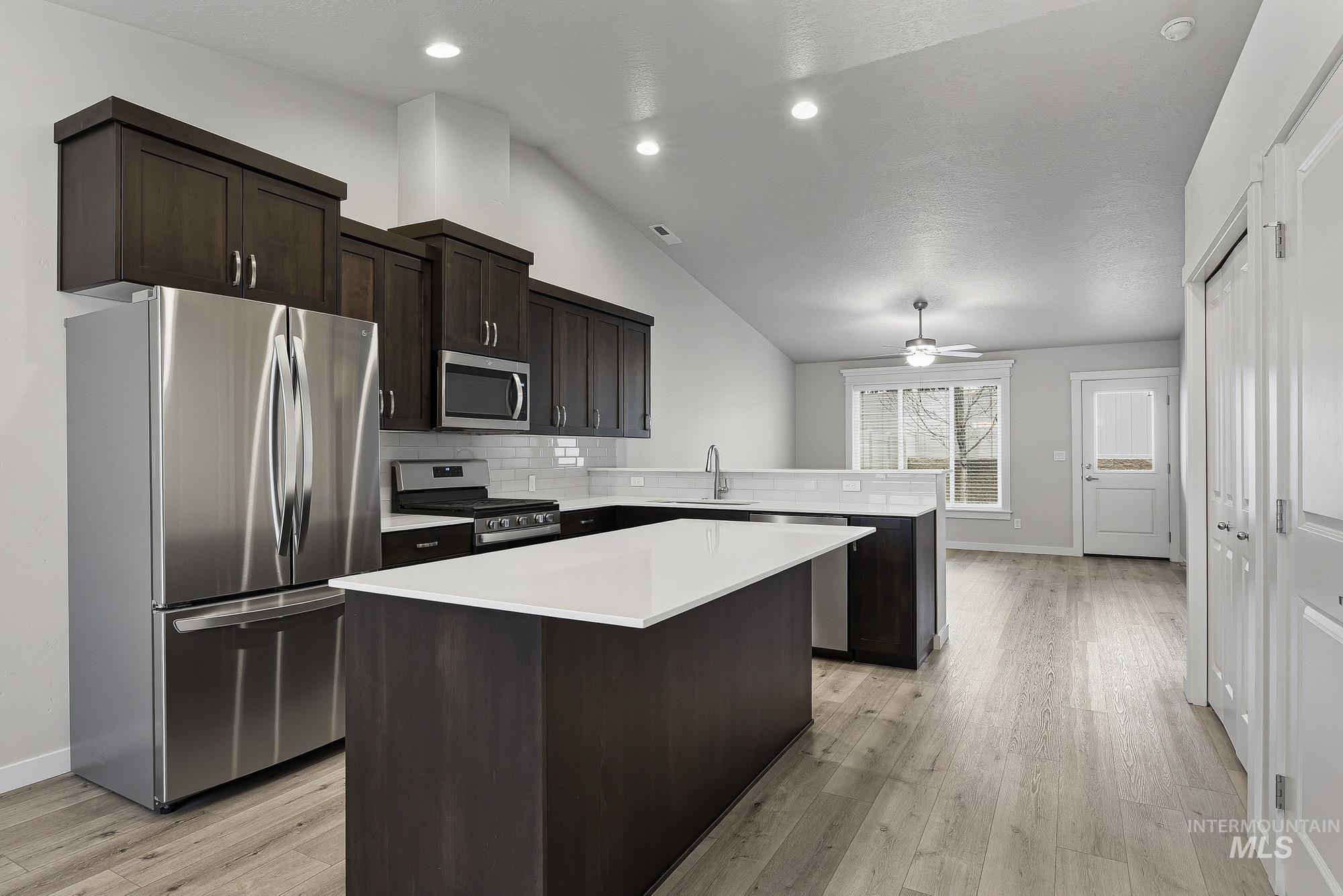 3065 N Summerbrook Ave, Meridian, Idaho 83646, 3 Bedrooms, 2 Bathrooms, Residential For Sale, Price $414,900,MLS 98974235