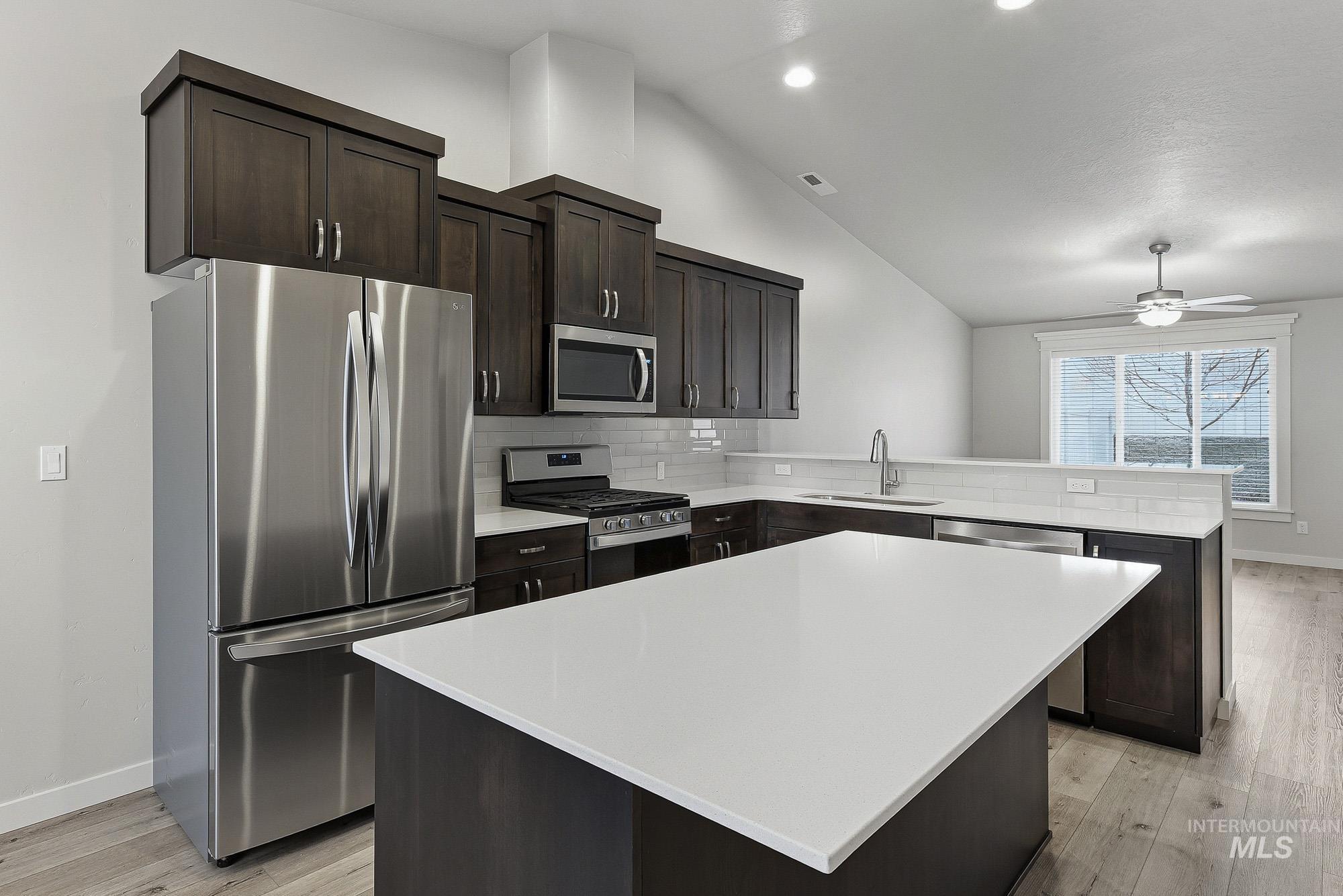 3065 N Summerbrook Ave, Meridian, Idaho 83646, 3 Bedrooms, 2 Bathrooms, Residential For Sale, Price $414,900,MLS 98974235