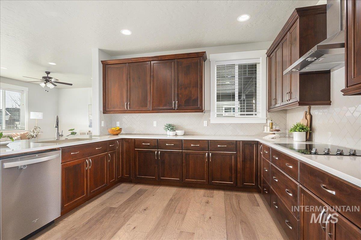 6177 E Canyon Crossing Dr, Nampa, Idaho 83687, 4 Bedrooms, 3 Bathrooms, Residential For Sale, Price $549,500, 98974236