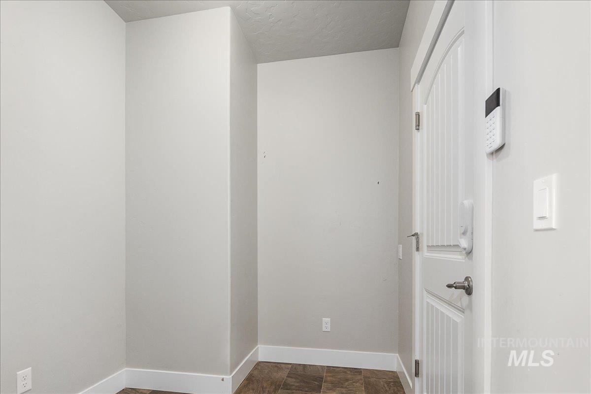 6177 E Canyon Crossing Dr, Nampa, Idaho 83687, 4 Bedrooms, 3 Bathrooms, Residential For Sale, Price $580,000,MLS 98974236