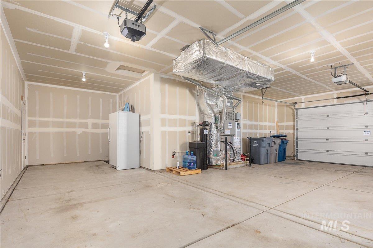 6177 E Canyon Crossing Dr, Nampa, Idaho 83687, 4 Bedrooms, 3 Bathrooms, Residential For Sale, Price $580,000,MLS 98974236