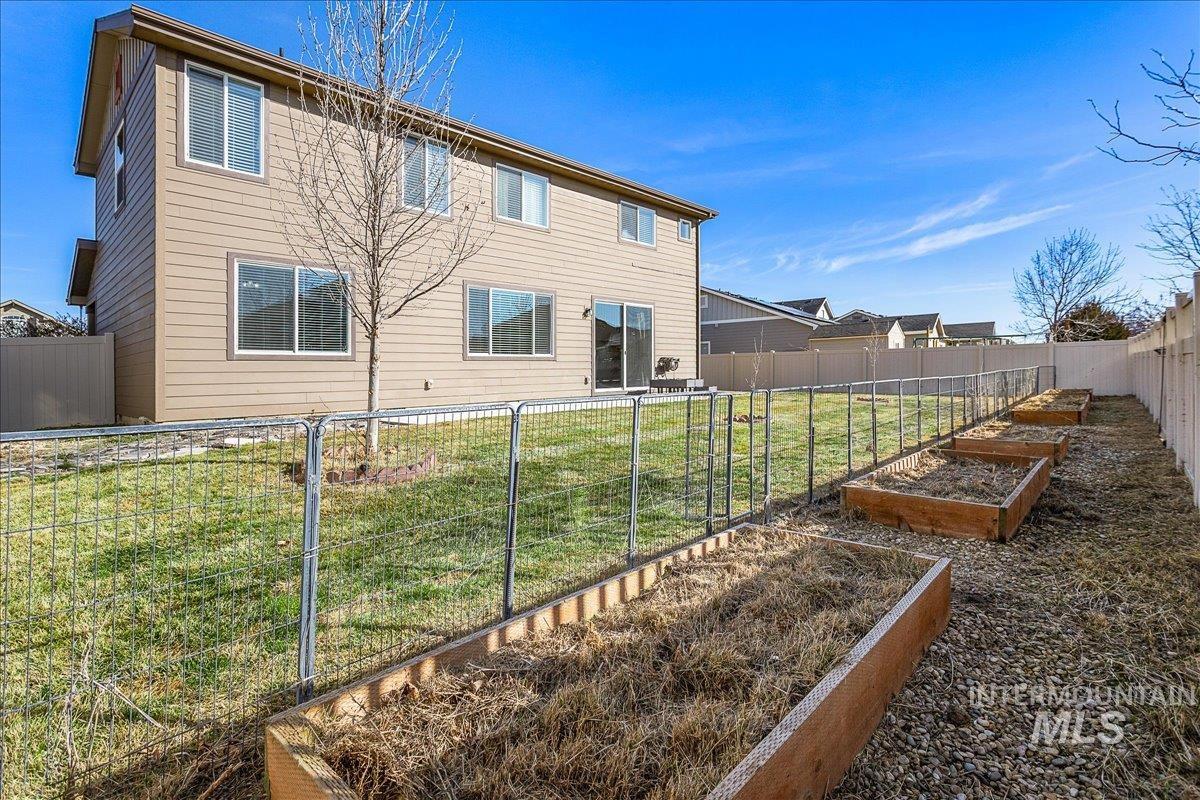 6177 E Canyon Crossing Dr, Nampa, Idaho 83687, 4 Bedrooms, 3 Bathrooms, Residential For Sale, Price $549,500, 98974236