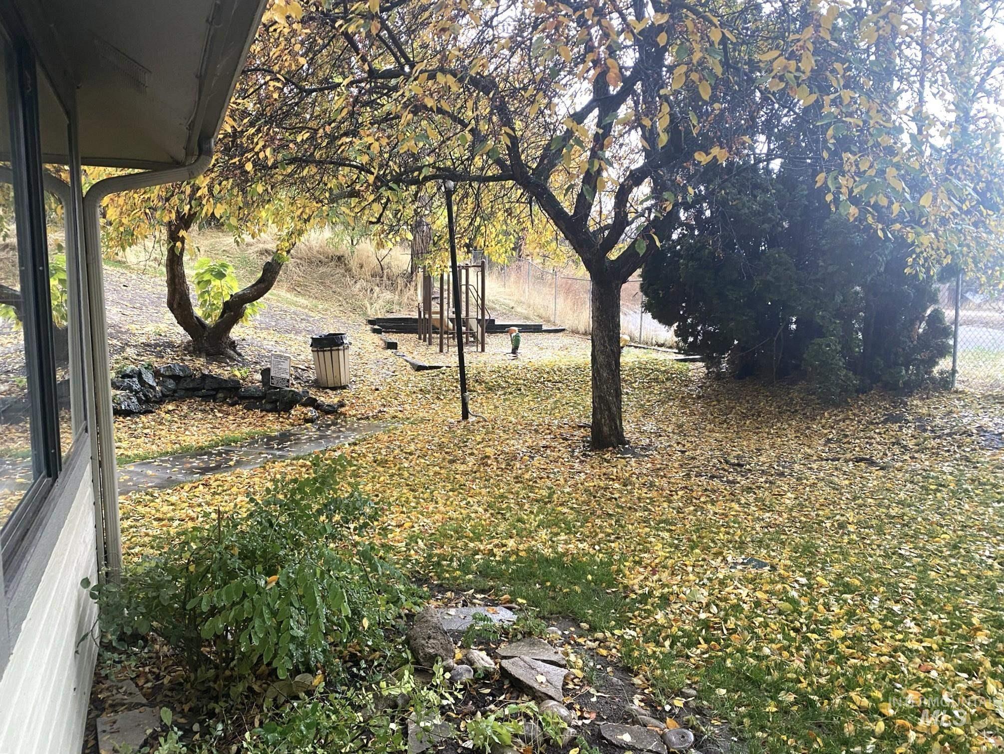 3585 S Gekeler Ln #121, Boise, Idaho 83706, 3 Bedrooms, 2 Bathrooms, Residential Income For Sale, Price $360,000,MLS 98974237