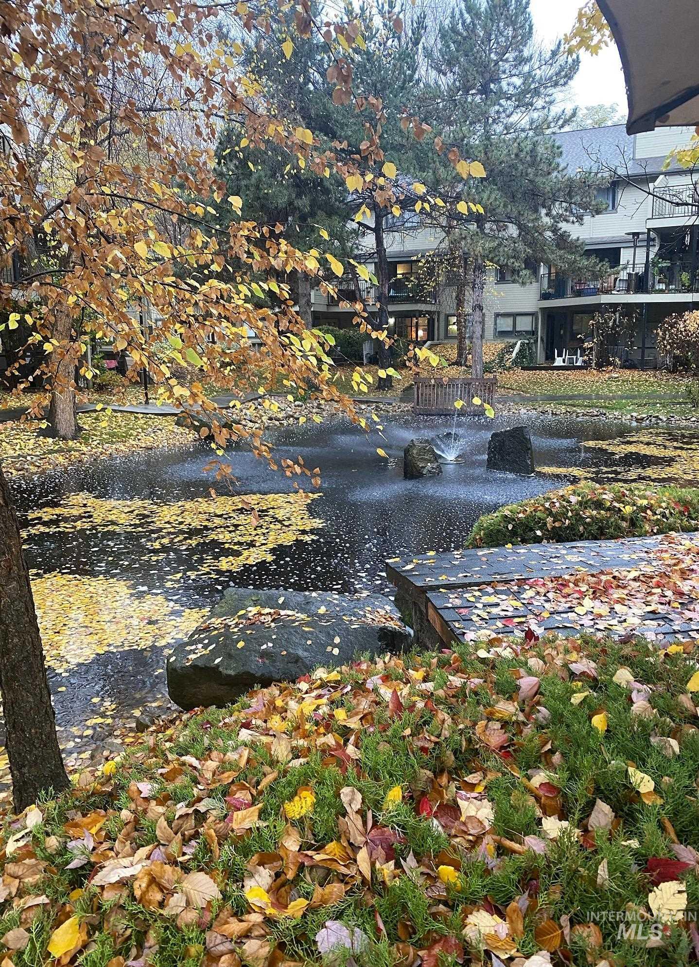 3585 S Gekeler Ln #121, Boise, Idaho 83706, 3 Bedrooms, 2 Bathrooms, Residential Income For Sale, Price $360,000,MLS 98974237