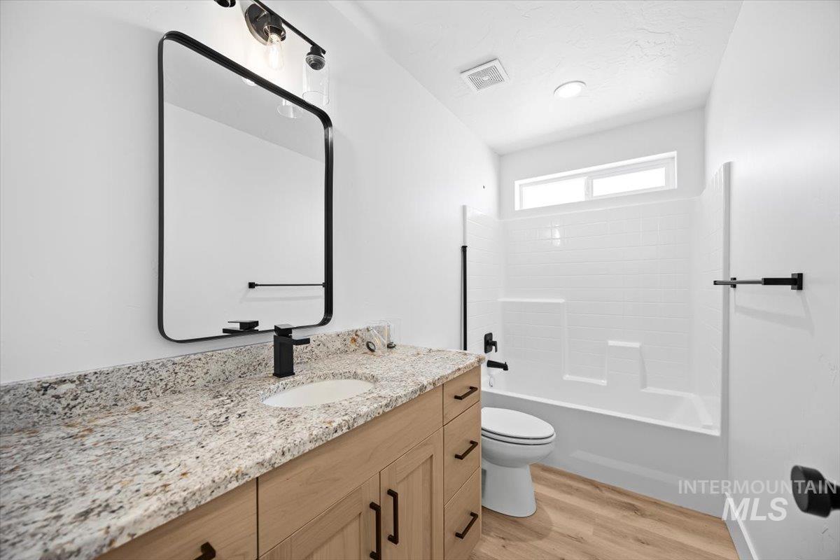 2186 Austin, Fruitland, Idaho 83619, 4 Bedrooms, 2 Bathrooms, Residential For Sale, Price $440,000,MLS 98974238