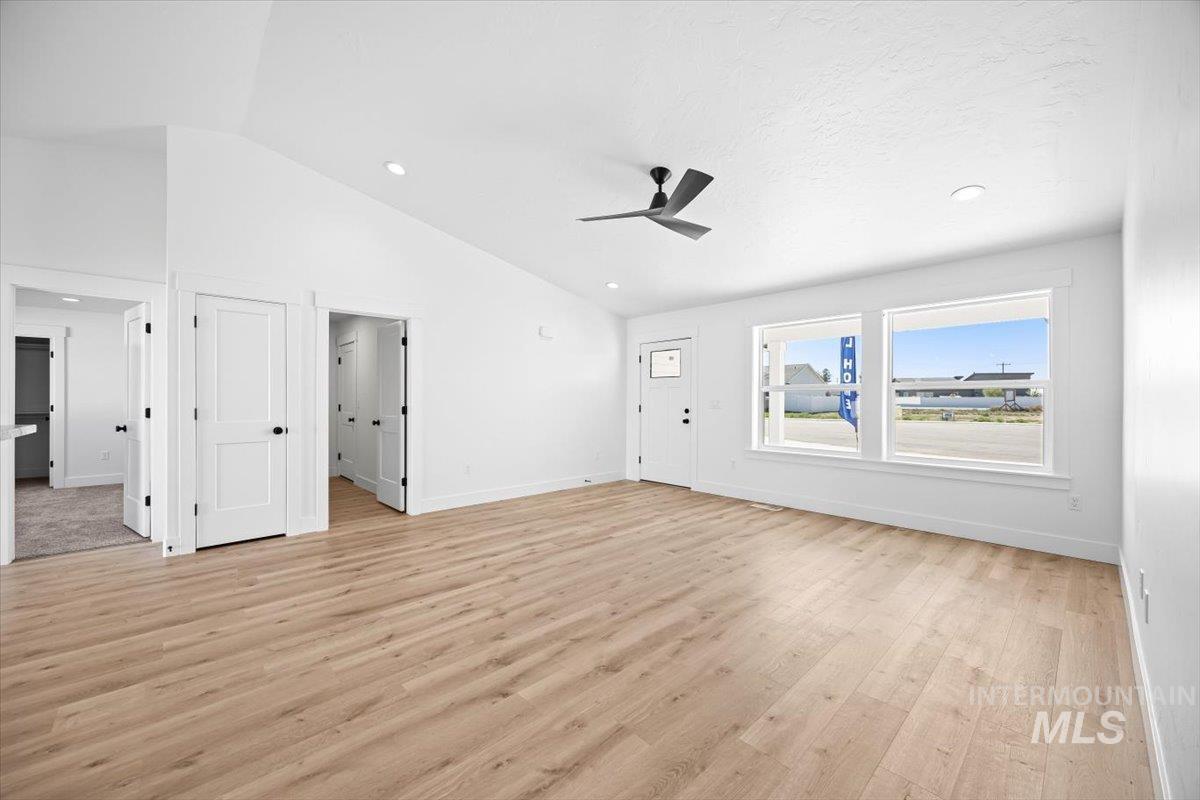 2186 Austin, Fruitland, Idaho 83619, 4 Bedrooms, 2 Bathrooms, Residential For Sale, Price $440,000,MLS 98974238