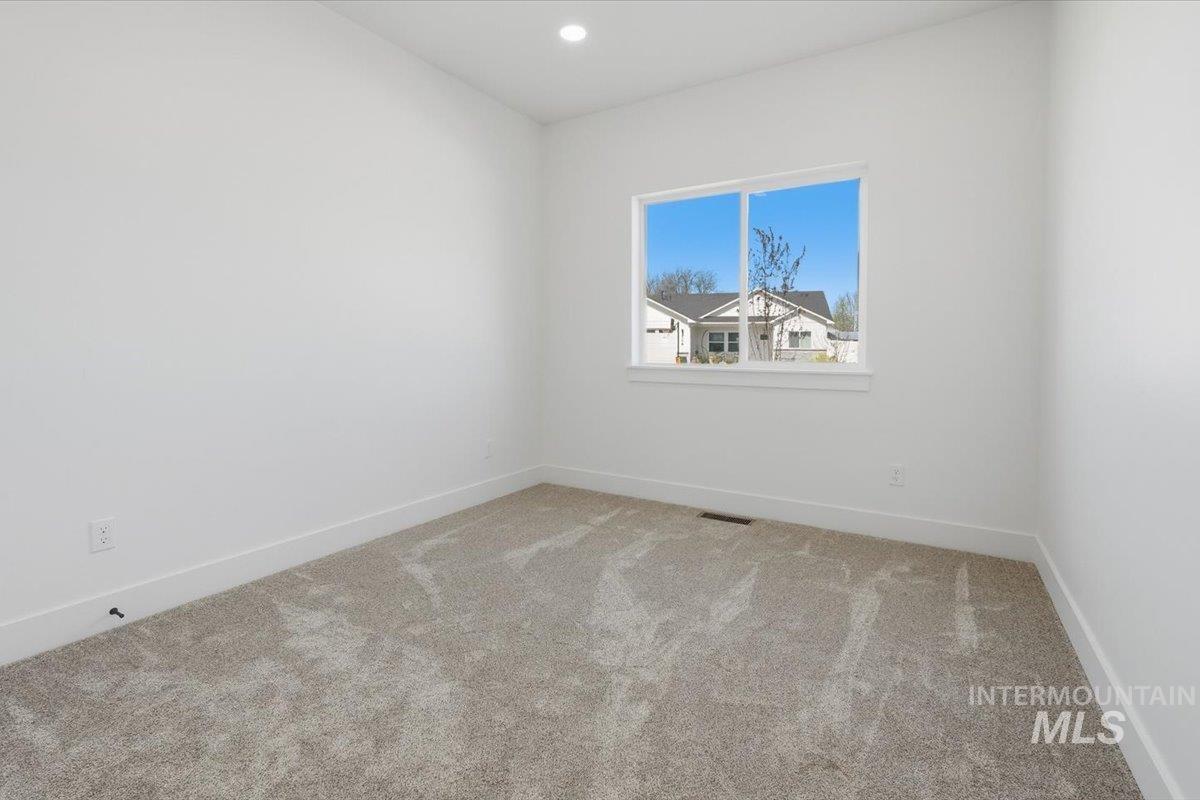 2173 Austin Way, Fruitland, Idaho 83619, 3 Bedrooms, 2 Bathrooms, Residential For Sale, Price $419,000,MLS 98974239