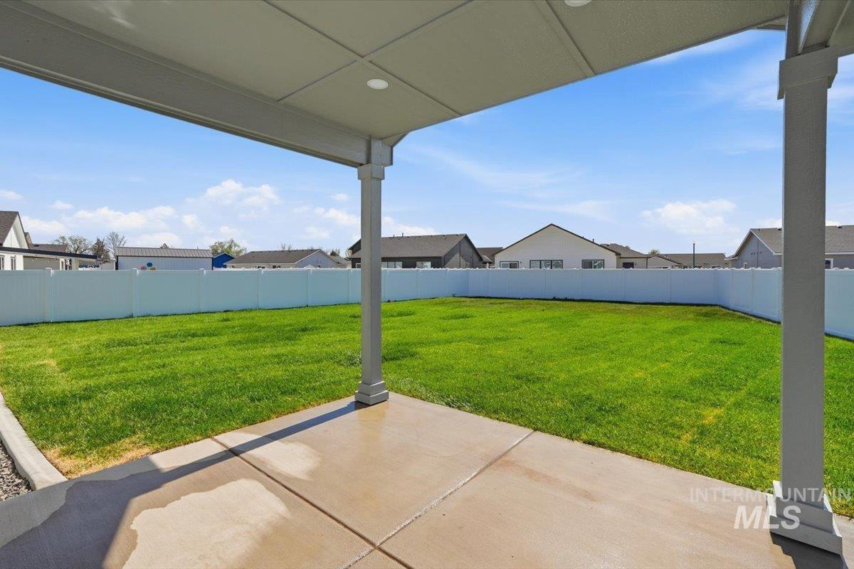 2173 Austin Way, Fruitland, Idaho 83619, 3 Bedrooms, 2 Bathrooms, Residential For Sale, Price $419,000,MLS 98974239