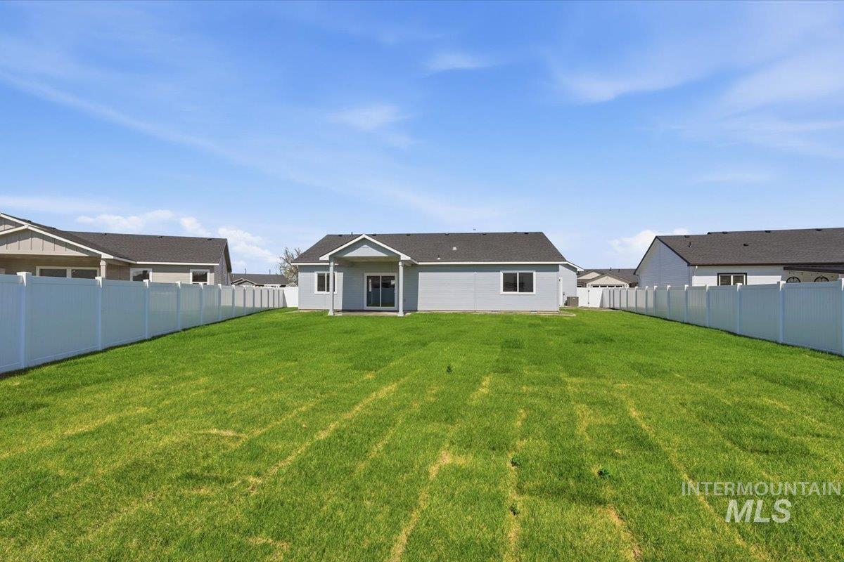 2173 Austin Way, Fruitland, Idaho 83619, 3 Bedrooms, 2 Bathrooms, Residential For Sale, Price $419,000,MLS 98974239