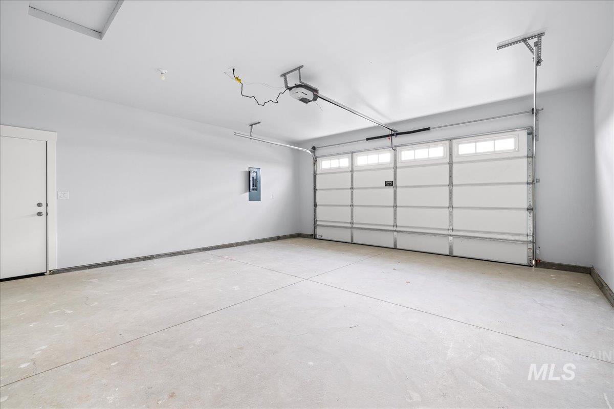 2173 Austin Way, Fruitland, Idaho 83619, 3 Bedrooms, 2 Bathrooms, Residential For Sale, Price $450,000,MLS 98974239