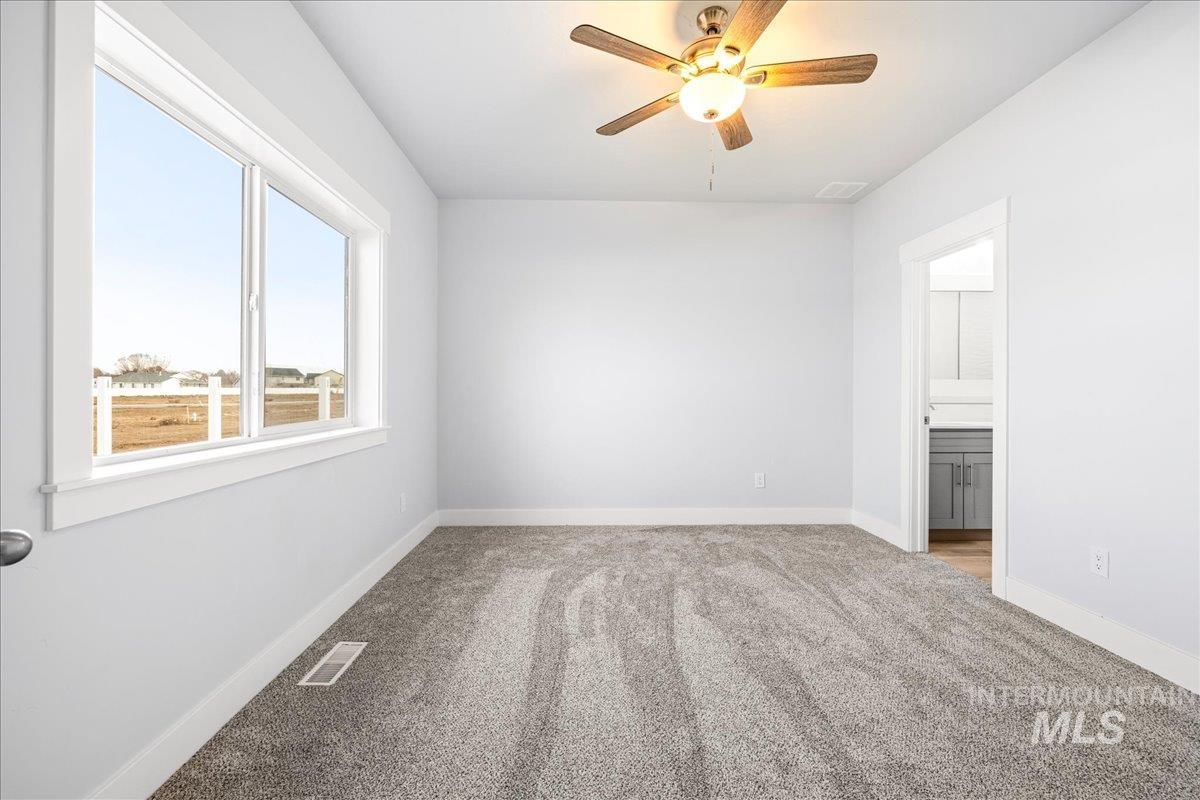 2173 Austin Way, Fruitland, Idaho 83619, 3 Bedrooms, 2 Bathrooms, Residential For Sale, Price $450,000,MLS 98974239