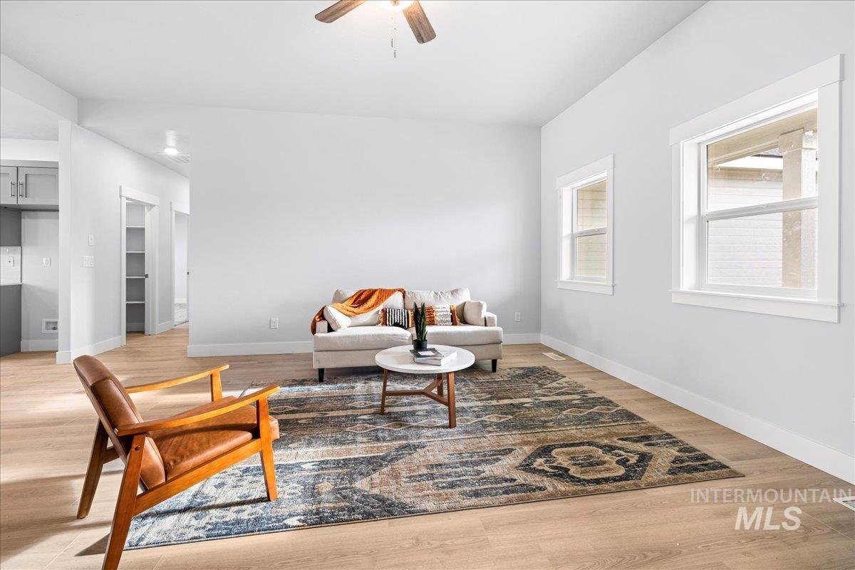 2173 Austin Way, Fruitland, Idaho 83619, 3 Bedrooms, 2 Bathrooms, Residential For Sale, Price $450,000,MLS 98974239