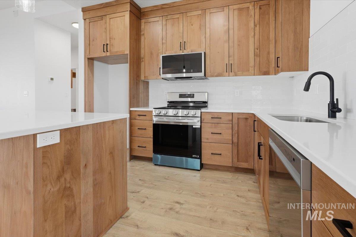 2173 Austin Way, Fruitland, Idaho 83619, 3 Bedrooms, 2 Bathrooms, Residential For Sale, Price $419,000,MLS 98974239