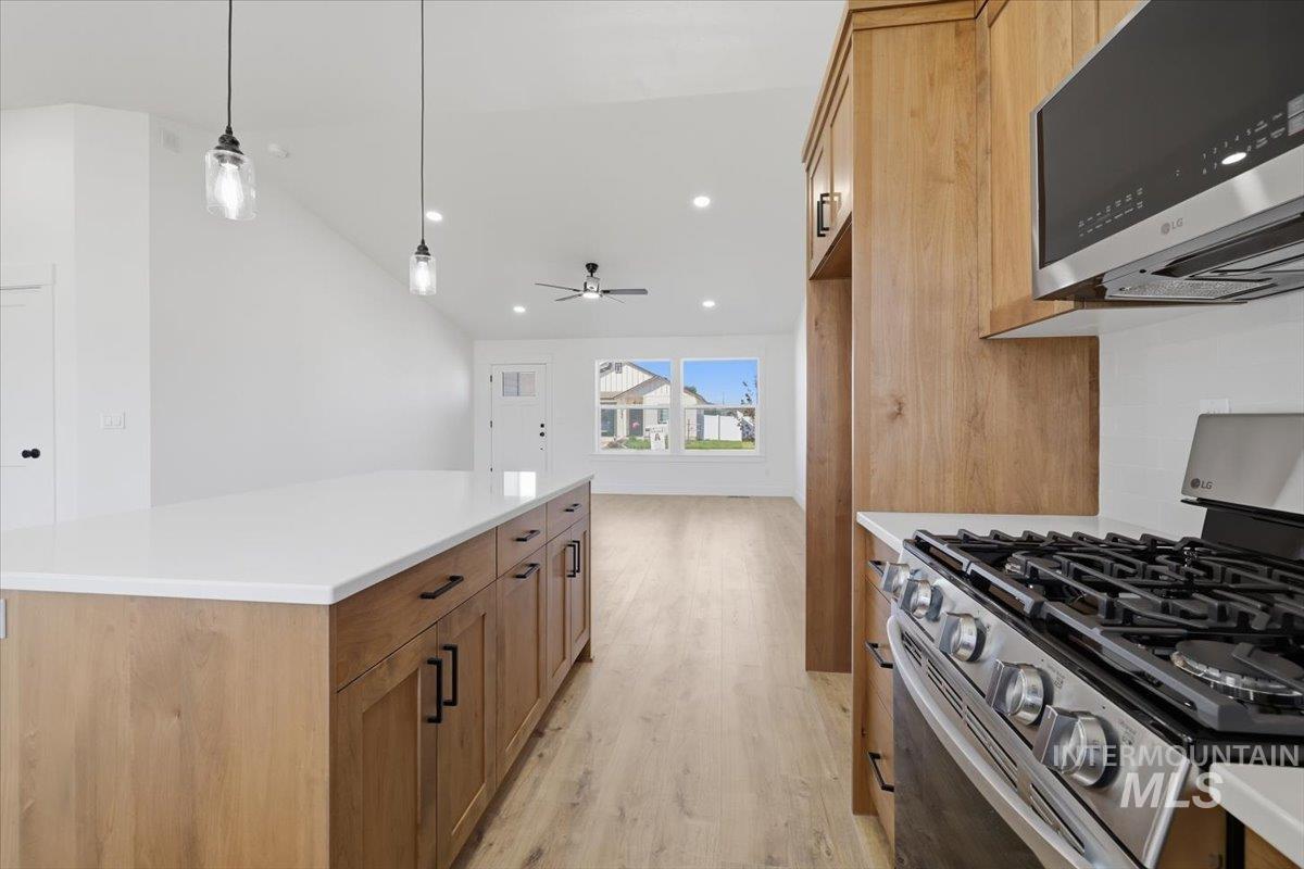 2132 Justine ct., Fruitland, Idaho 83619, 3 Bedrooms, 2 Bathrooms, Residential For Sale, Price $400,000, 98974242