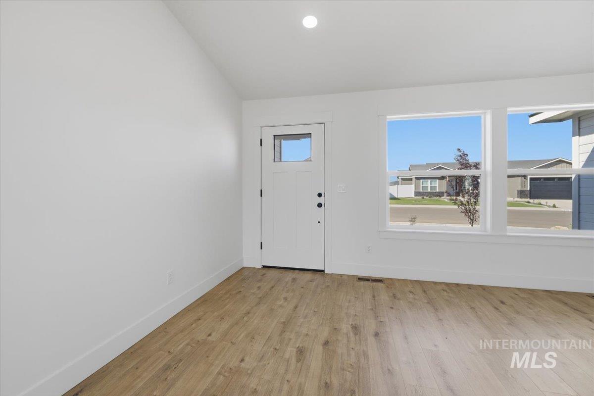 2132 Justine ct., Fruitland, Idaho 83619, 3 Bedrooms, 2 Bathrooms, Residential For Sale, Price $400,000, 98974242