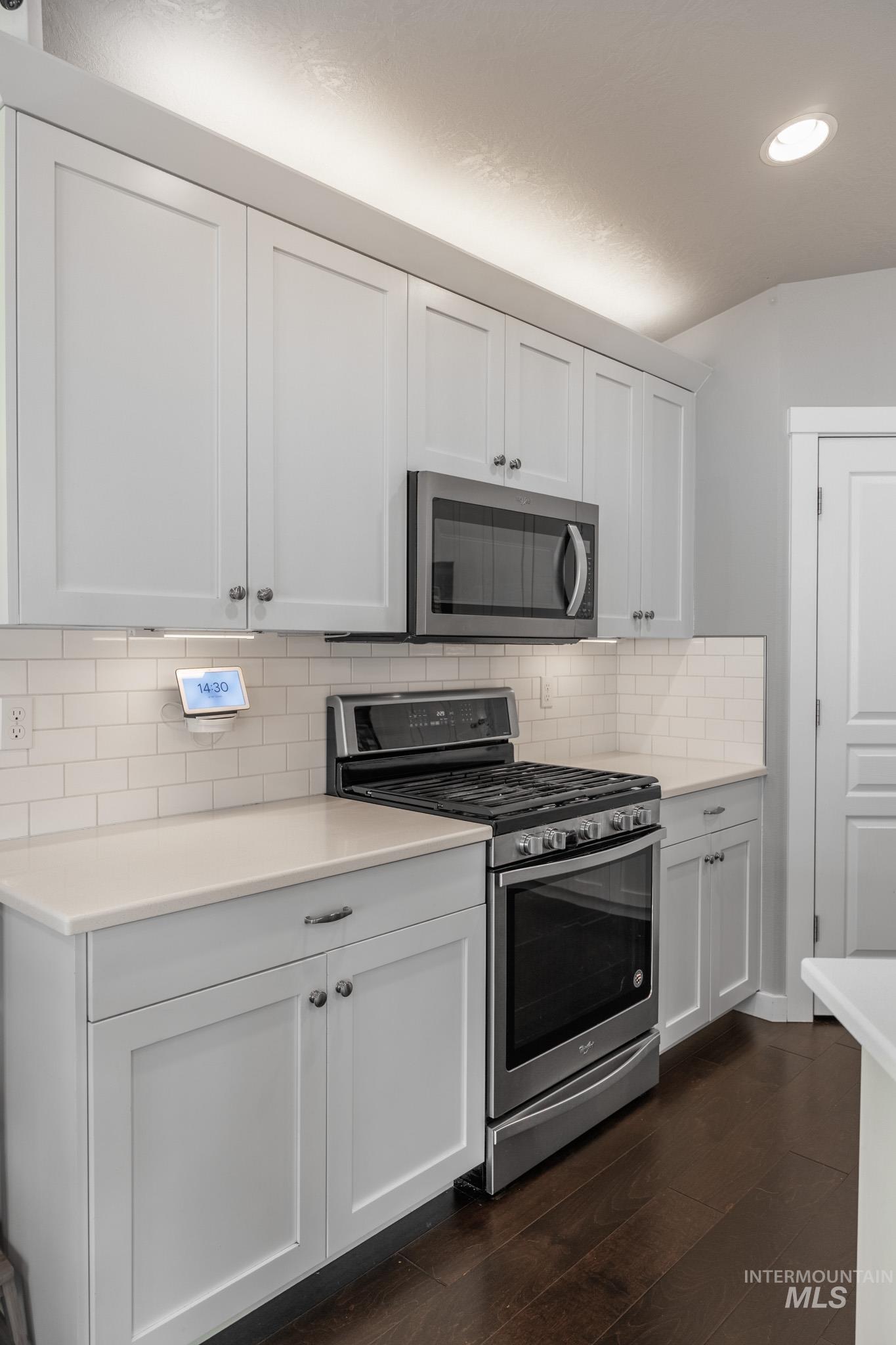 352 Syringa Springs Dr., Fruitland, Idaho 83619-0000, 3 Bedrooms, 2 Bathrooms, Residential For Sale, Price $369,999,MLS 98974244