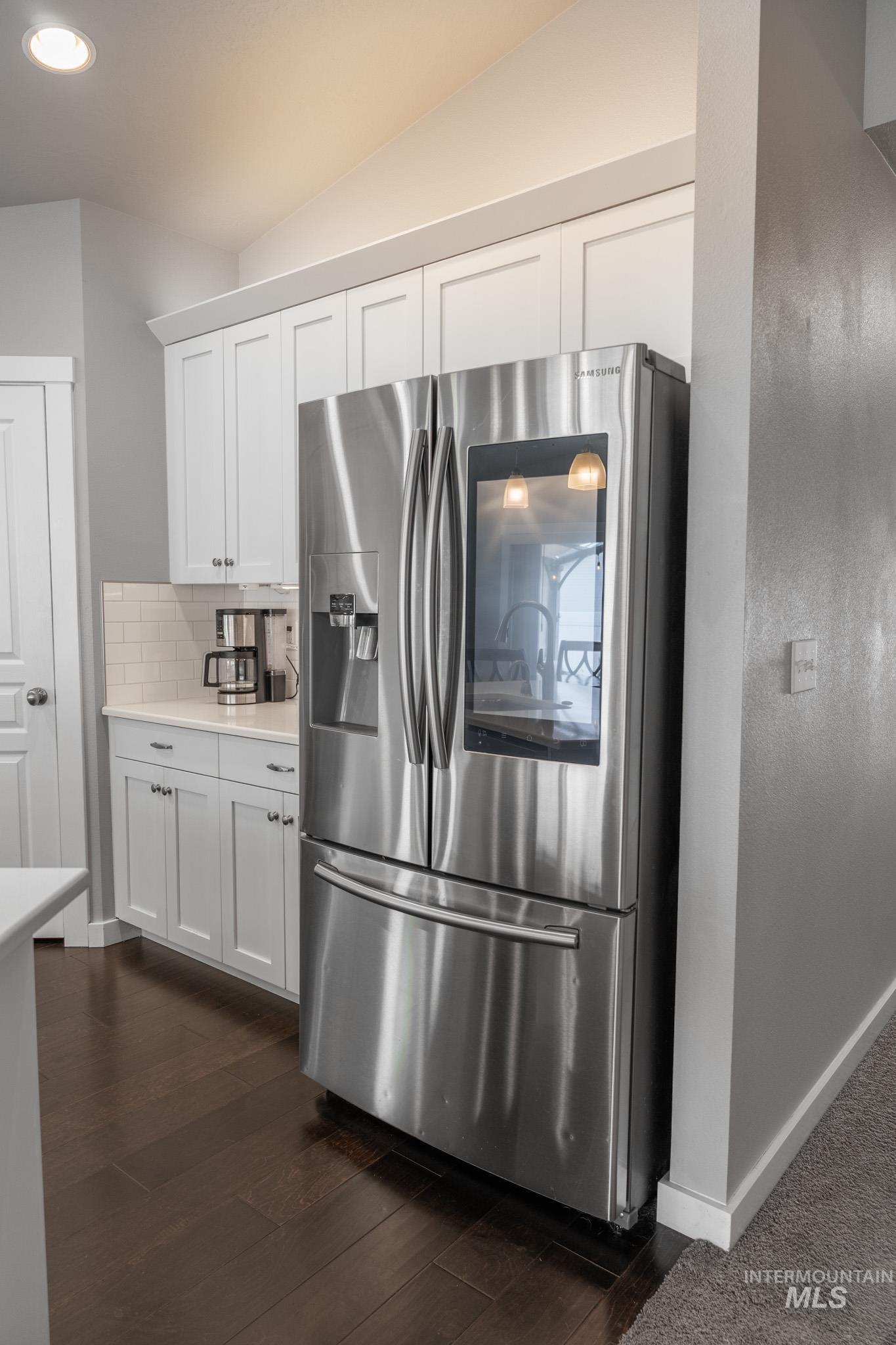 352 Syringa Springs Dr., Fruitland, Idaho 83619-0000, 3 Bedrooms, 2 Bathrooms, Residential For Sale, Price $369,999,MLS 98974244