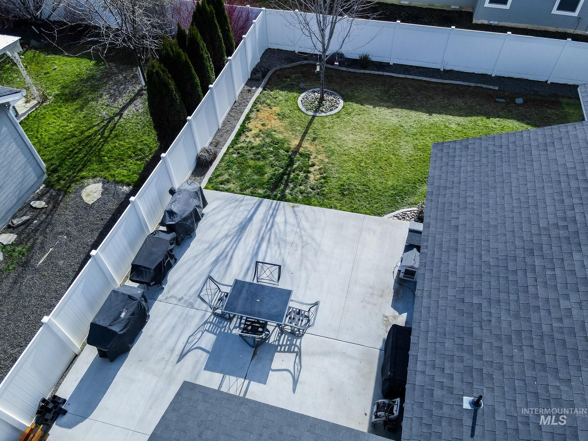 352 Syringa Springs Dr., Fruitland, Idaho 83619-0000, 3 Bedrooms, 2 Bathrooms, Residential For Sale, Price $369,999,MLS 98974244