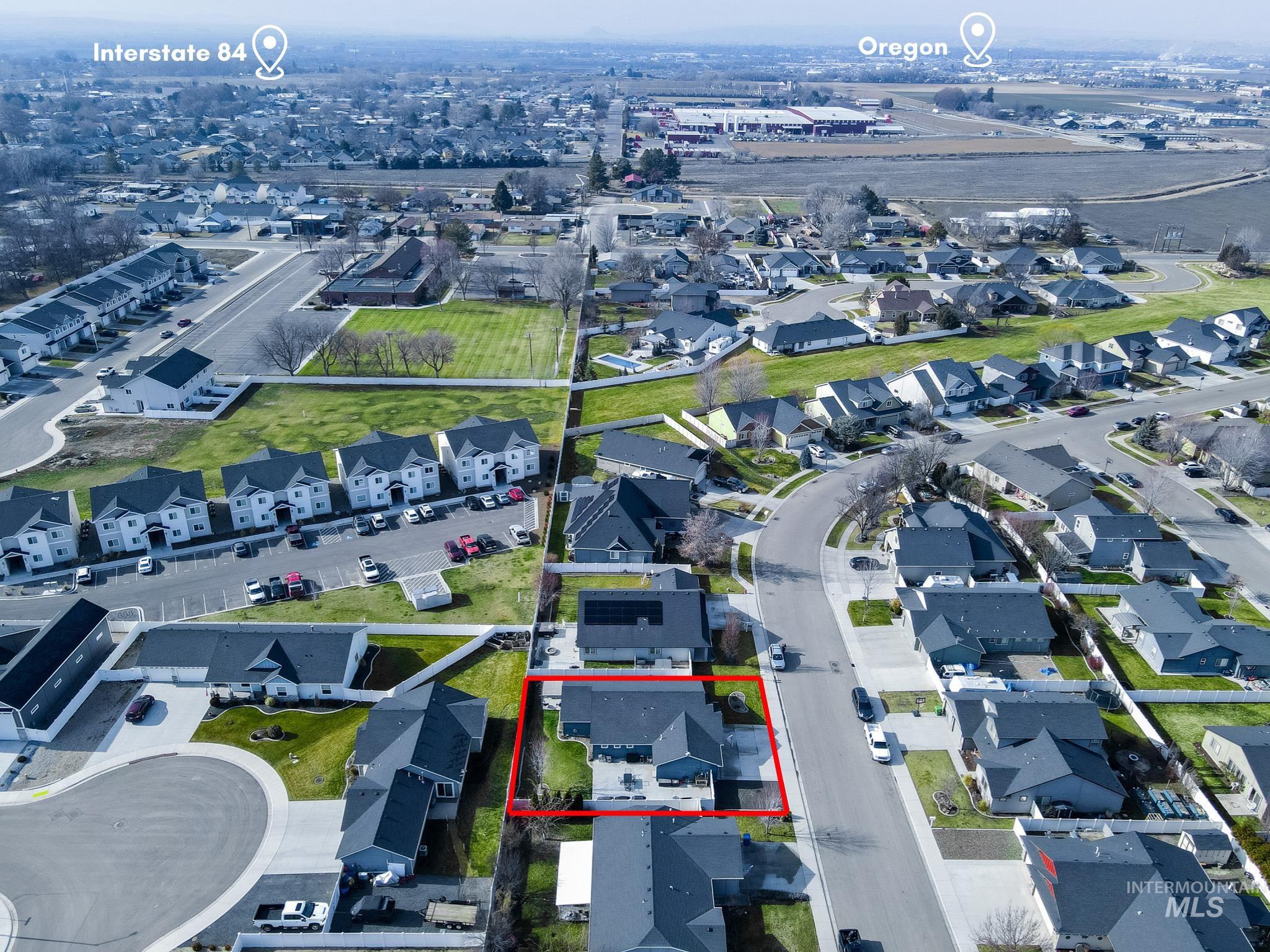 352 Syringa Springs Dr., Fruitland, Idaho 83619-0000, 3 Bedrooms, 2 Bathrooms, Residential For Sale, Price $369,999,MLS 98974244