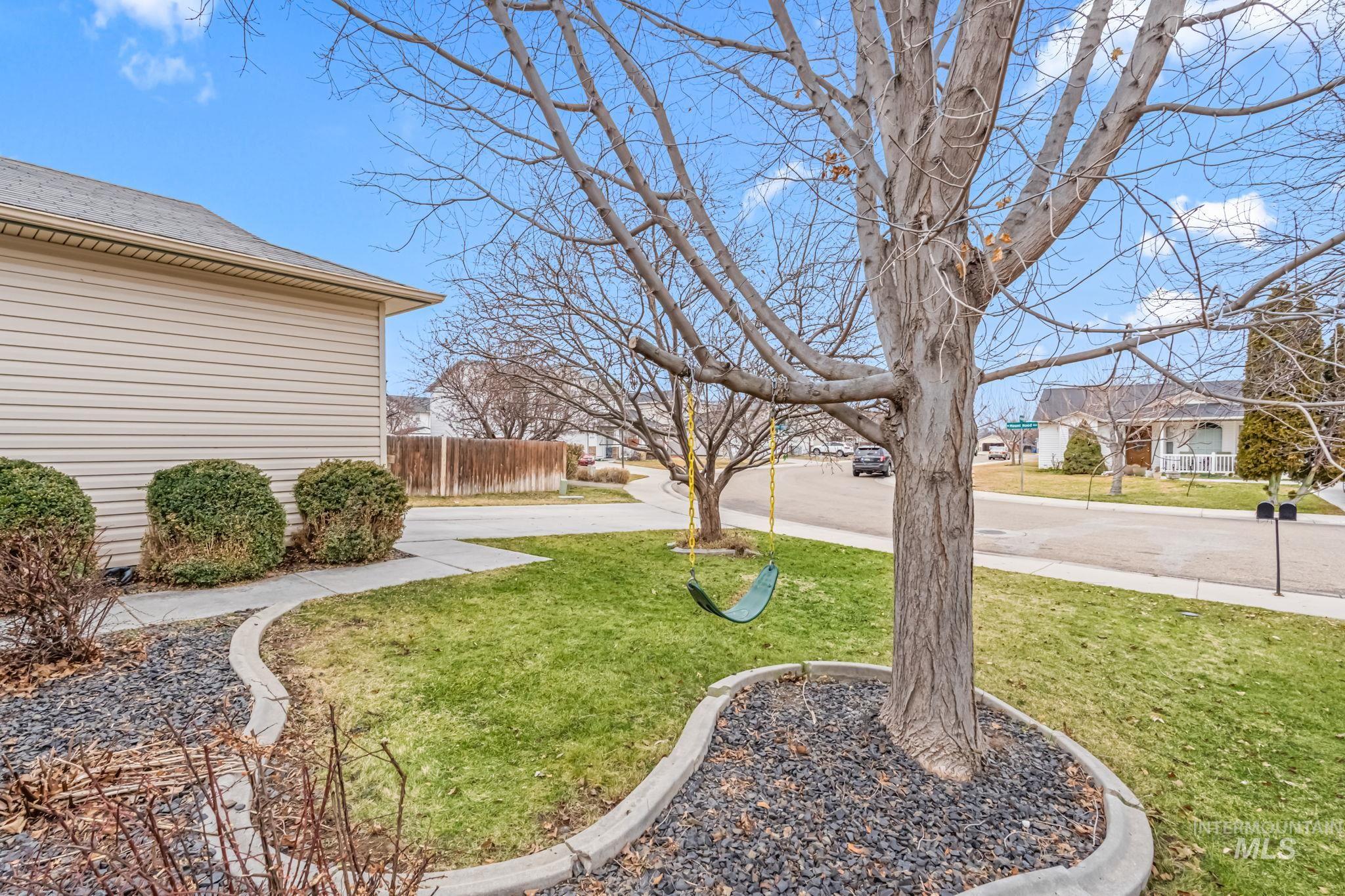 11757 W Mount Hood Ave, Nampa, Idaho 83651, 4 Bedrooms, 3 Bathrooms, Residential For Sale, Price $415,000, 98974245