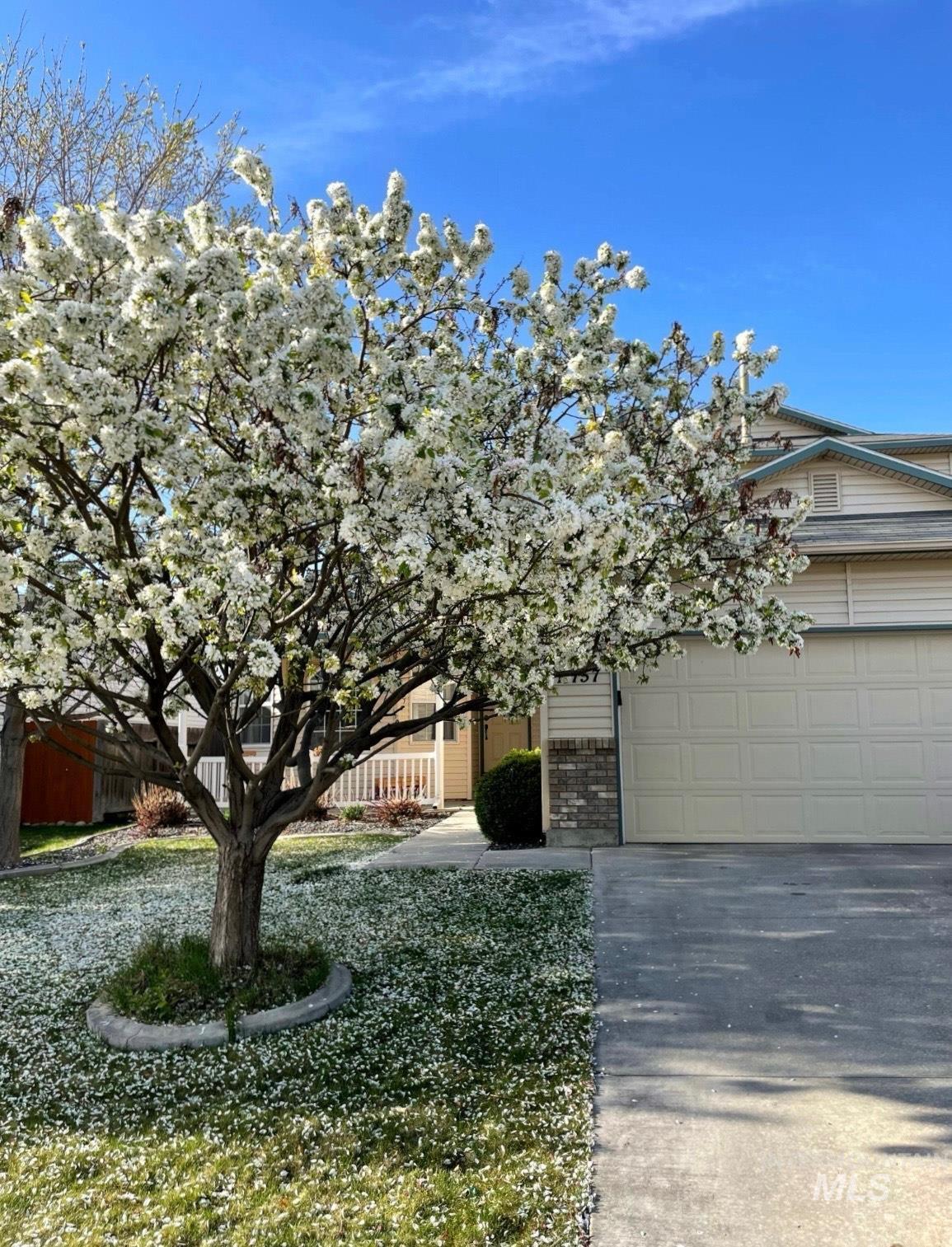 11757 W Mount Hood Ave, Nampa, Idaho 83651, 4 Bedrooms, 3 Bathrooms, Residential For Sale, Price $415,000, 98974245