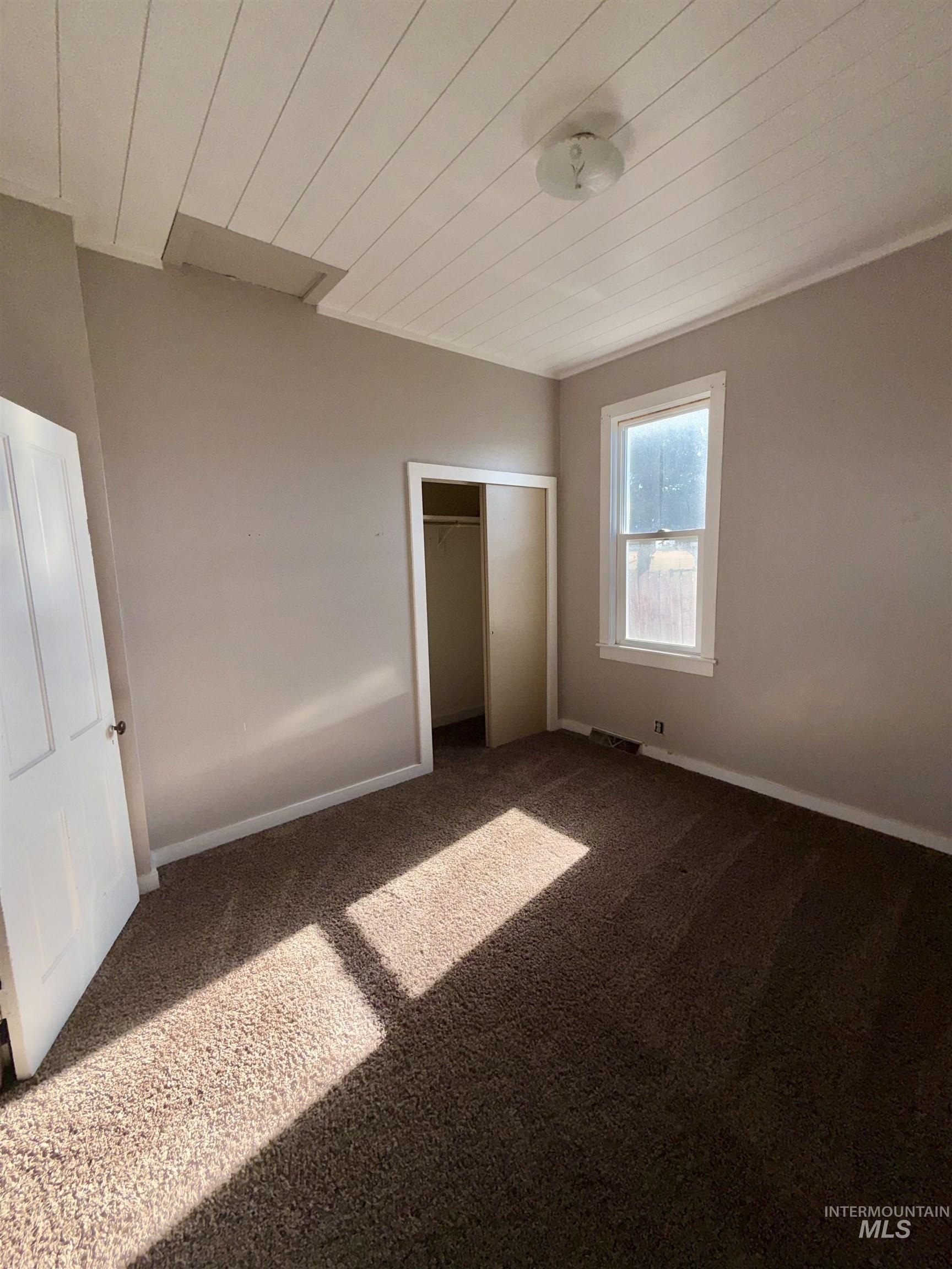 478 2nd St West, Hansen, Idaho 83334, 2 Bedrooms, 1 Bathroom, Residential For Sale, Price $230,000,MLS 98974247