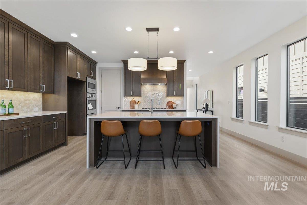 7624 W Old School St, Meridian, Idaho 83646, 5 Bedrooms, 2.5 Bathrooms, Residential For Sale, Price $789,900,MLS 98974252