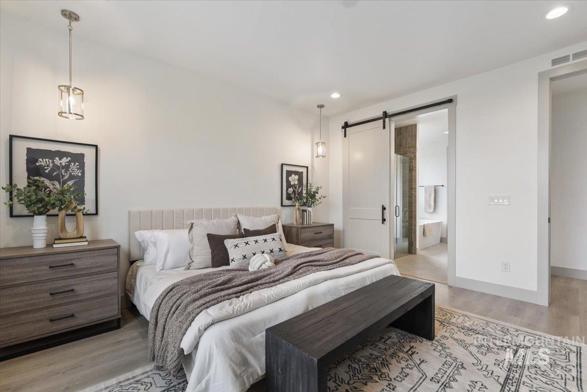 7624 W Old School St, Meridian, Idaho 83646, 5 Bedrooms, 2.5 Bathrooms, Residential For Sale, Price $799,900,MLS 98974252