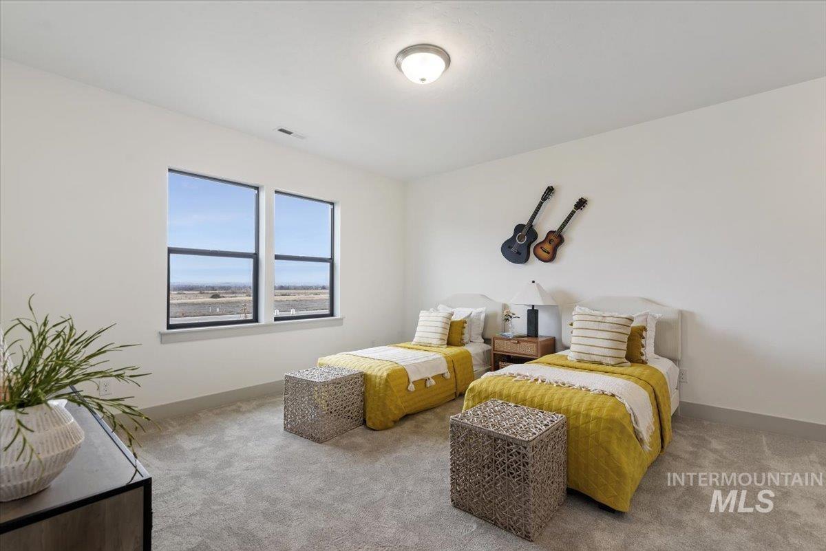 7624 W Old School St, Meridian, Idaho 83646, 5 Bedrooms, 2.5 Bathrooms, Residential For Sale, Price $799,900,MLS 98974252