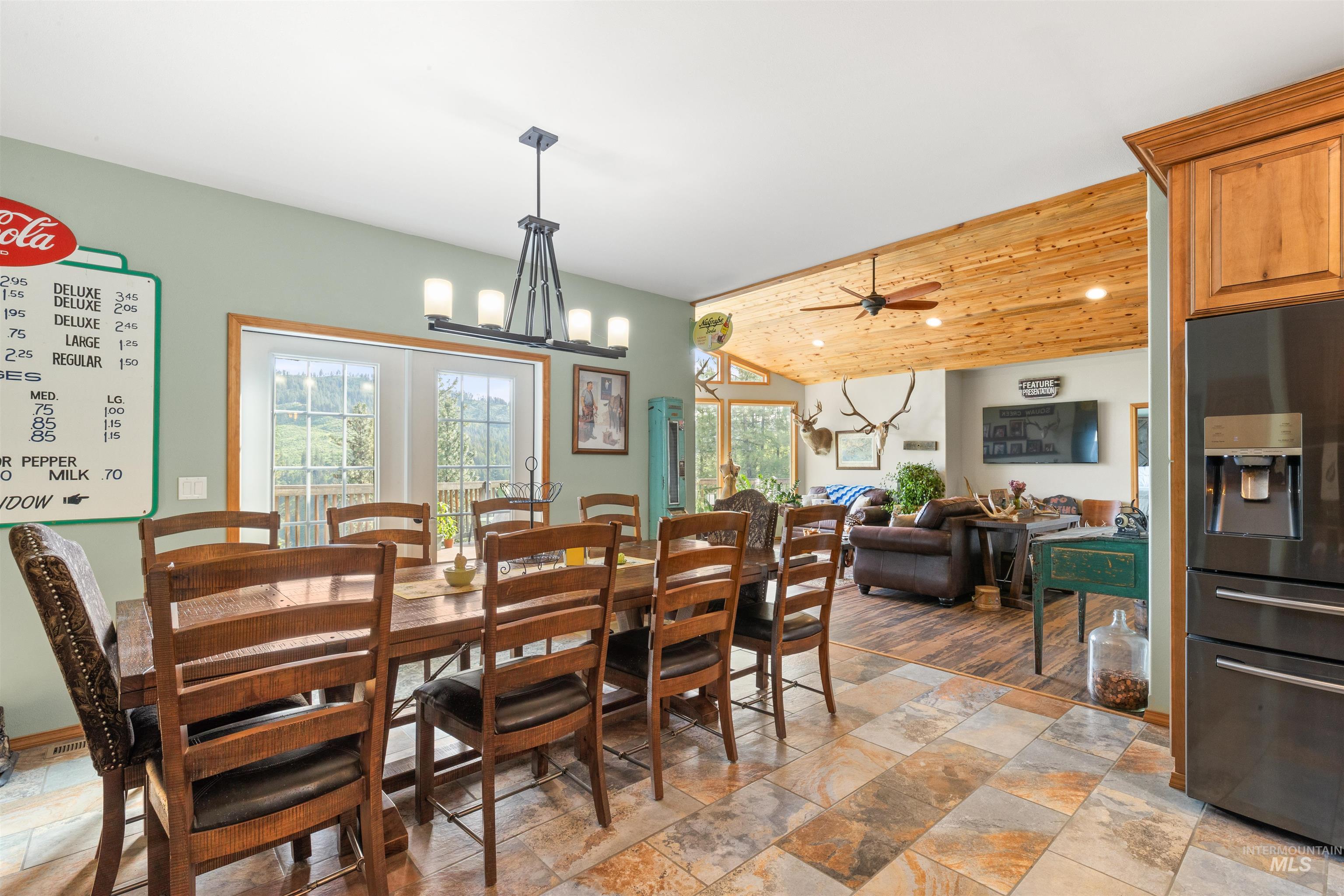 643 Adams Road, Orofino, Idaho 83544, 2 Bedrooms, 3 Bathrooms, Residential For Sale, Price $699,999,MLS 98974256