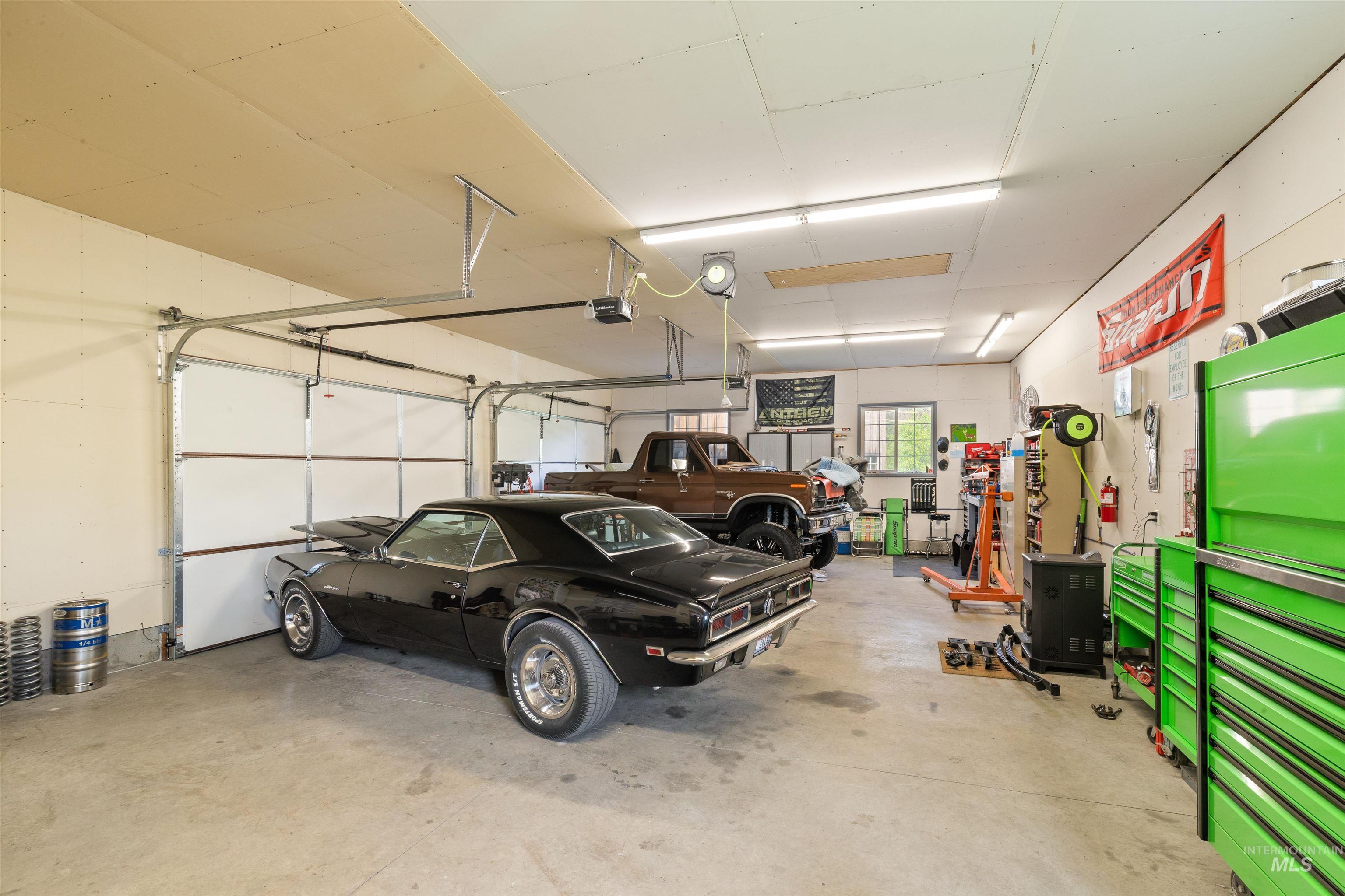 643 Adams Road, Orofino, Idaho 83544, 2 Bedrooms, 3 Bathrooms, Residential For Sale, Price $699,999,MLS 98974256