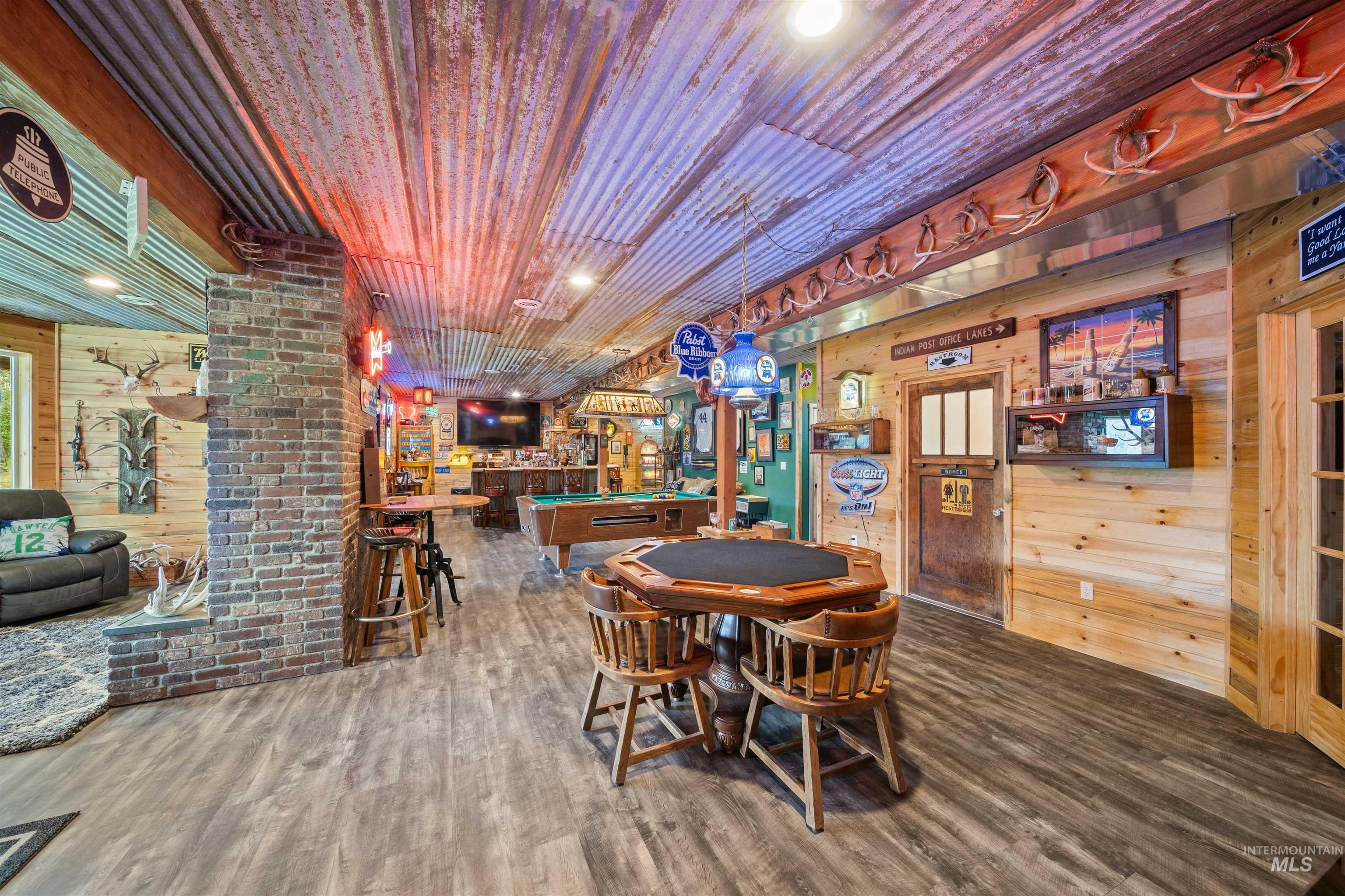 643 Adams Road, Orofino, Idaho 83544, 2 Bedrooms, 3 Bathrooms, Residential For Sale, Price $699,999,MLS 98974256