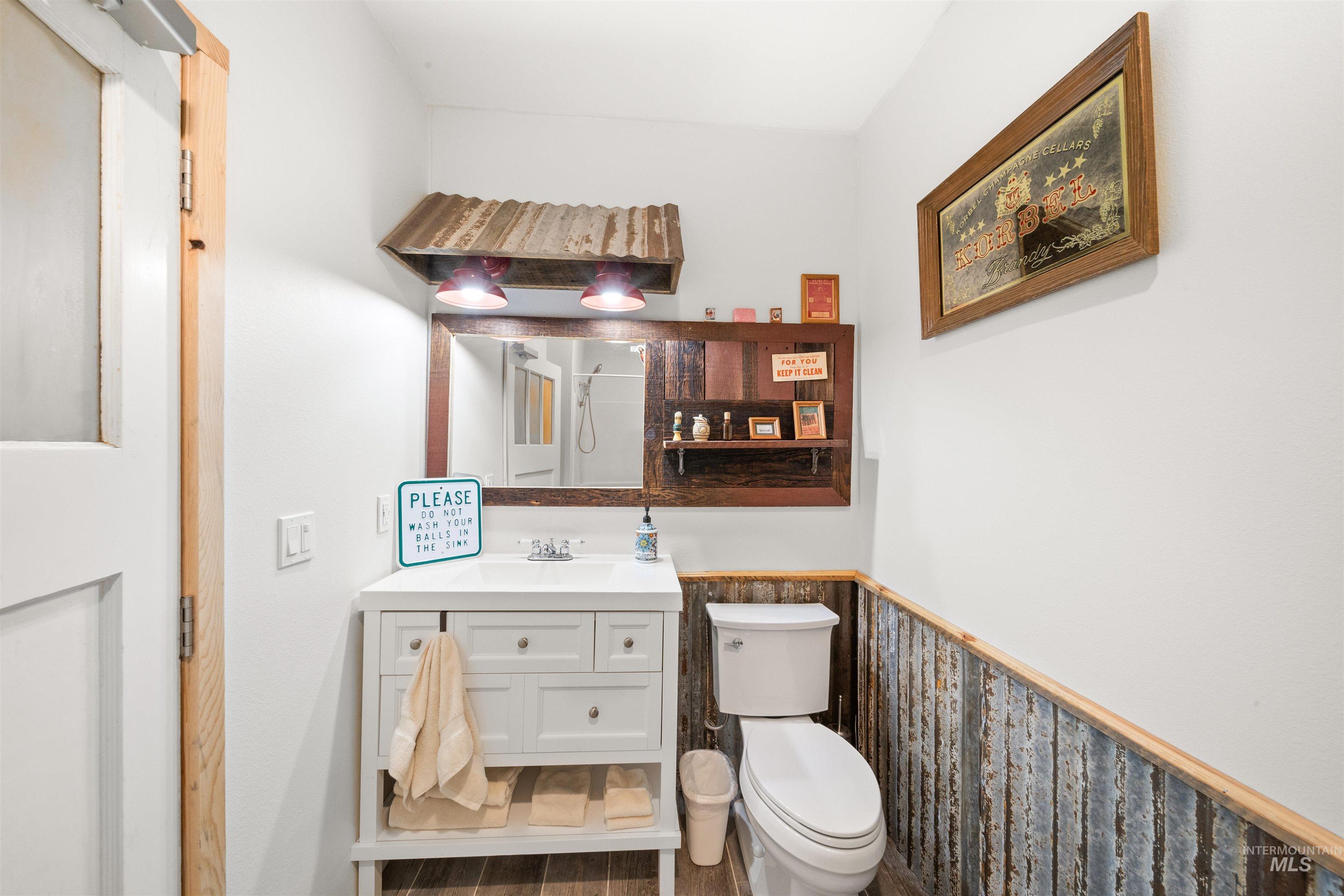 643 Adams Road, Orofino, Idaho 83544, 2 Bedrooms, 3 Bathrooms, Residential For Sale, Price $699,999,MLS 98974256