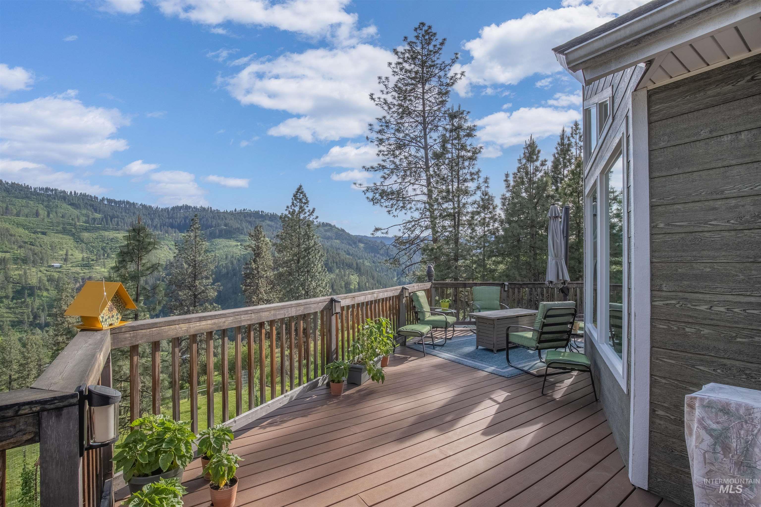 643 Adams Road, Orofino, Idaho 83544, 2 Bedrooms, 3 Bathrooms, Residential For Sale, Price $699,999,MLS 98974256