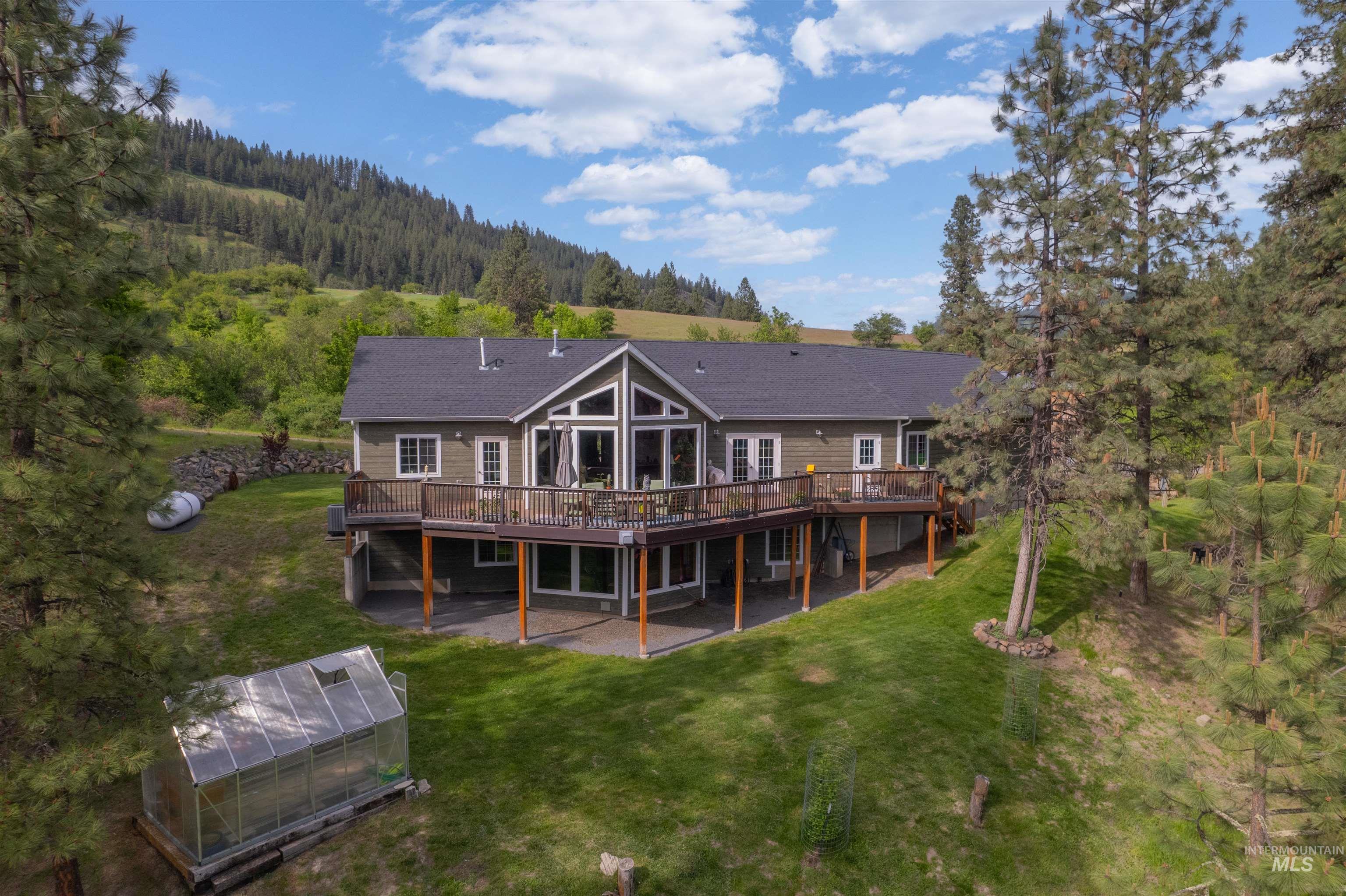 643 Adams Road, Orofino, Idaho 83544, 2 Bedrooms, 3 Bathrooms, Residential For Sale, Price $699,999,MLS 98974256