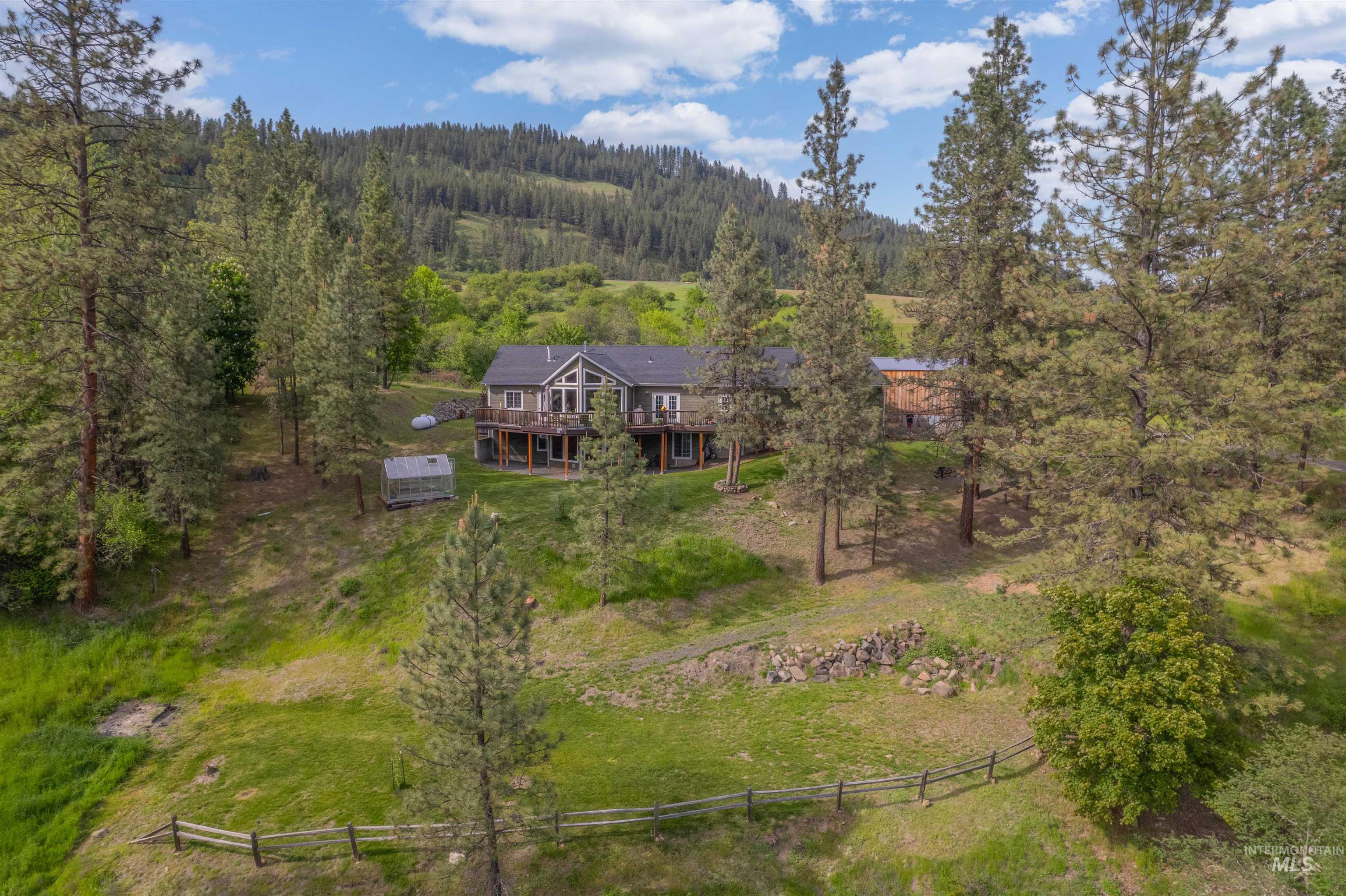 643 Adams Road, Orofino, Idaho 83544, 2 Bedrooms, 3 Bathrooms, Residential For Sale, Price $699,999,MLS 98974256