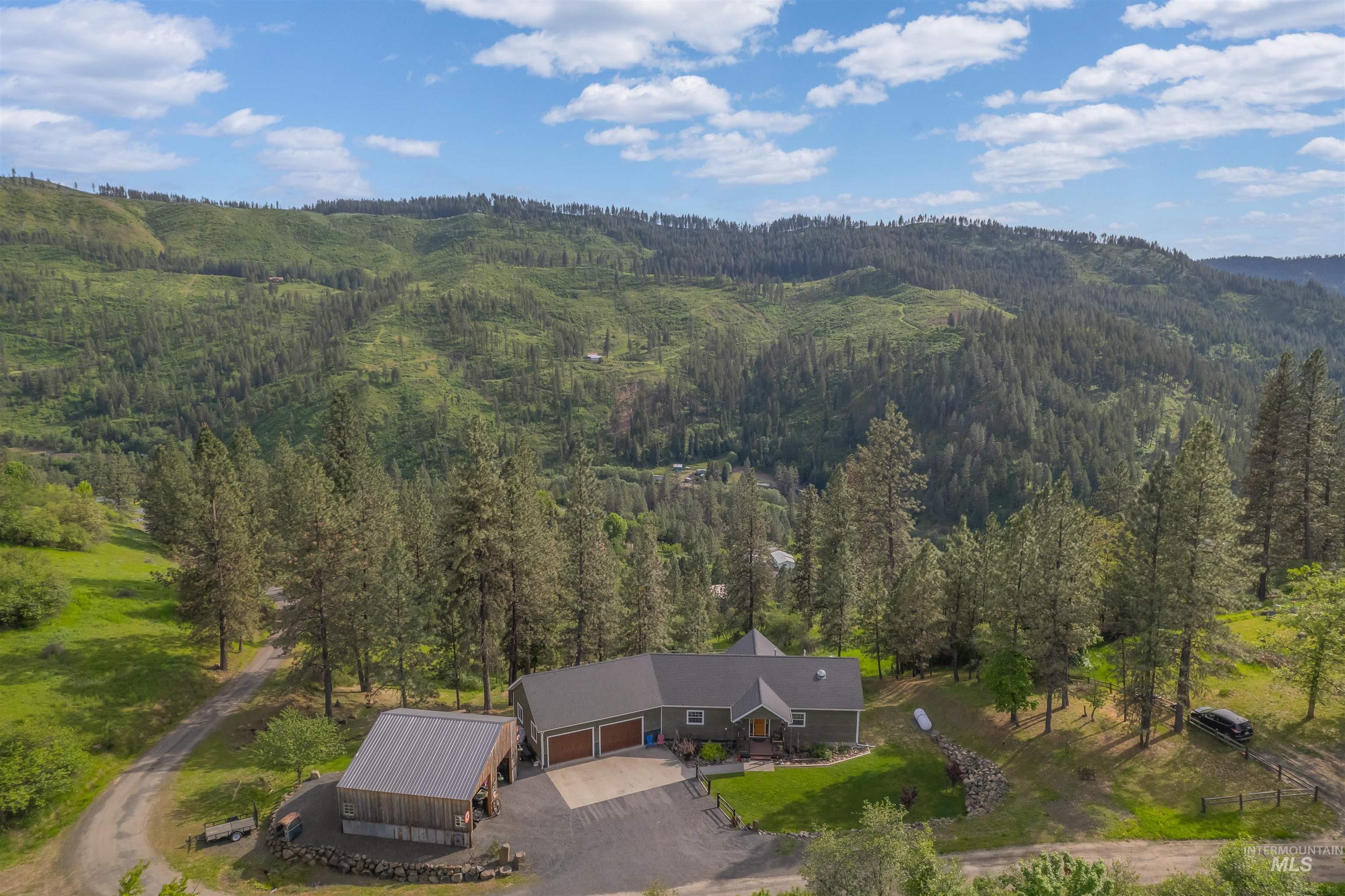 643 Adams Road, Orofino, Idaho 83544, 2 Bedrooms, 3 Bathrooms, Residential For Sale, Price $699,999,MLS 98974256