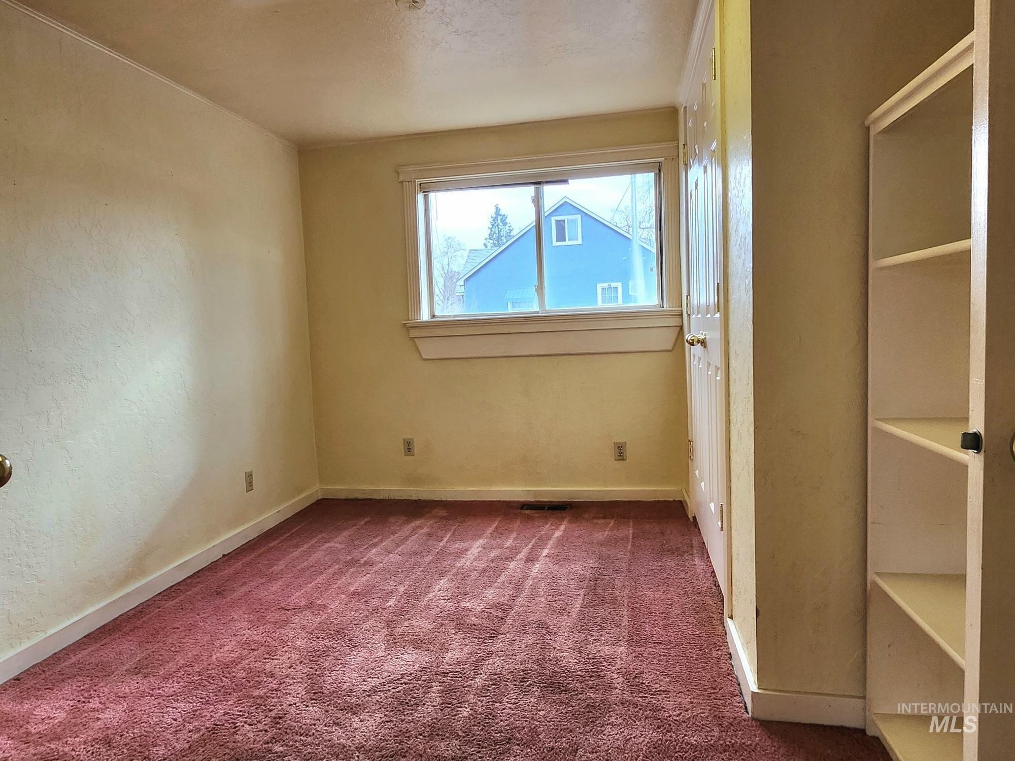 111 S Elder, Nampa, Idaho 83686, 2 Bedrooms, 2 Bathrooms, Residential For Sale, Price $350,000,MLS 98974257