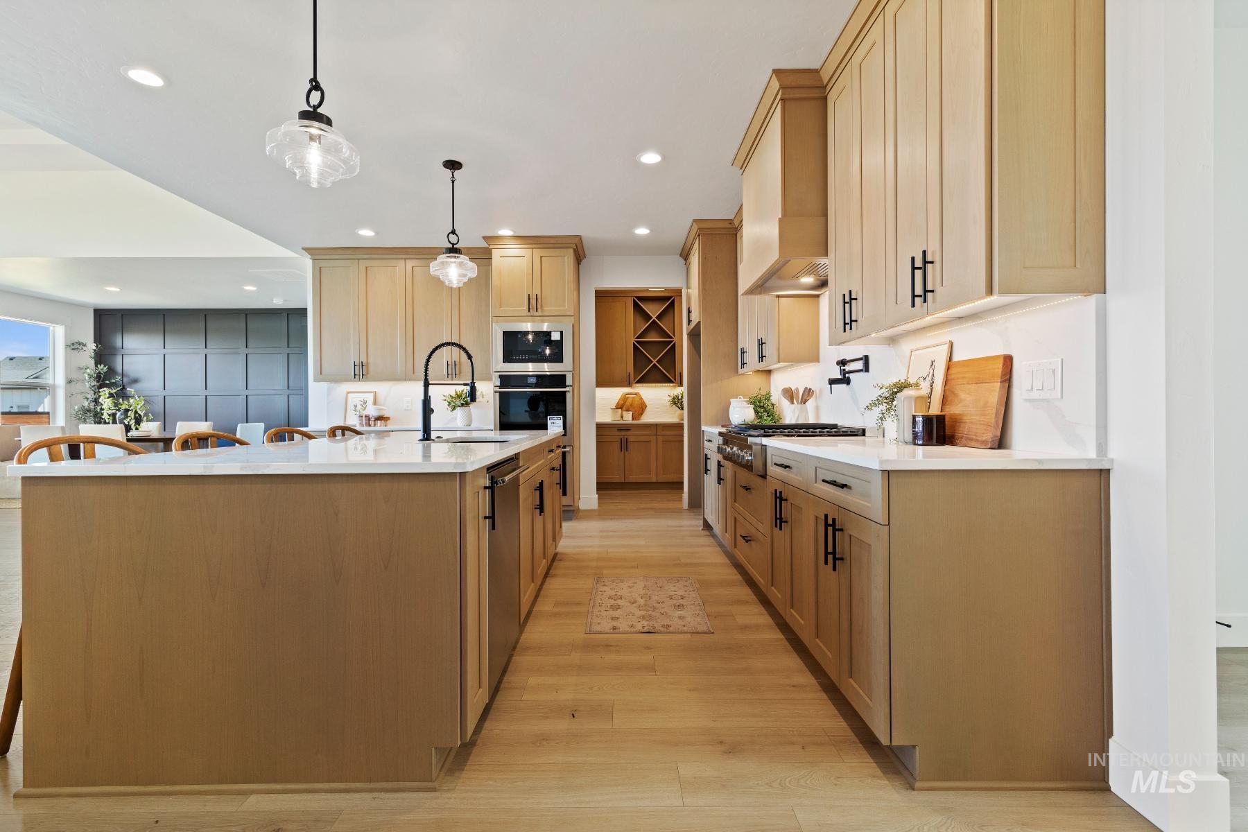 6773 N Ellis Park Ave, Meridian, Idaho 83646, 4 Bedrooms, 2.5 Bathrooms, Residential For Sale, Price $929,800, 98974259