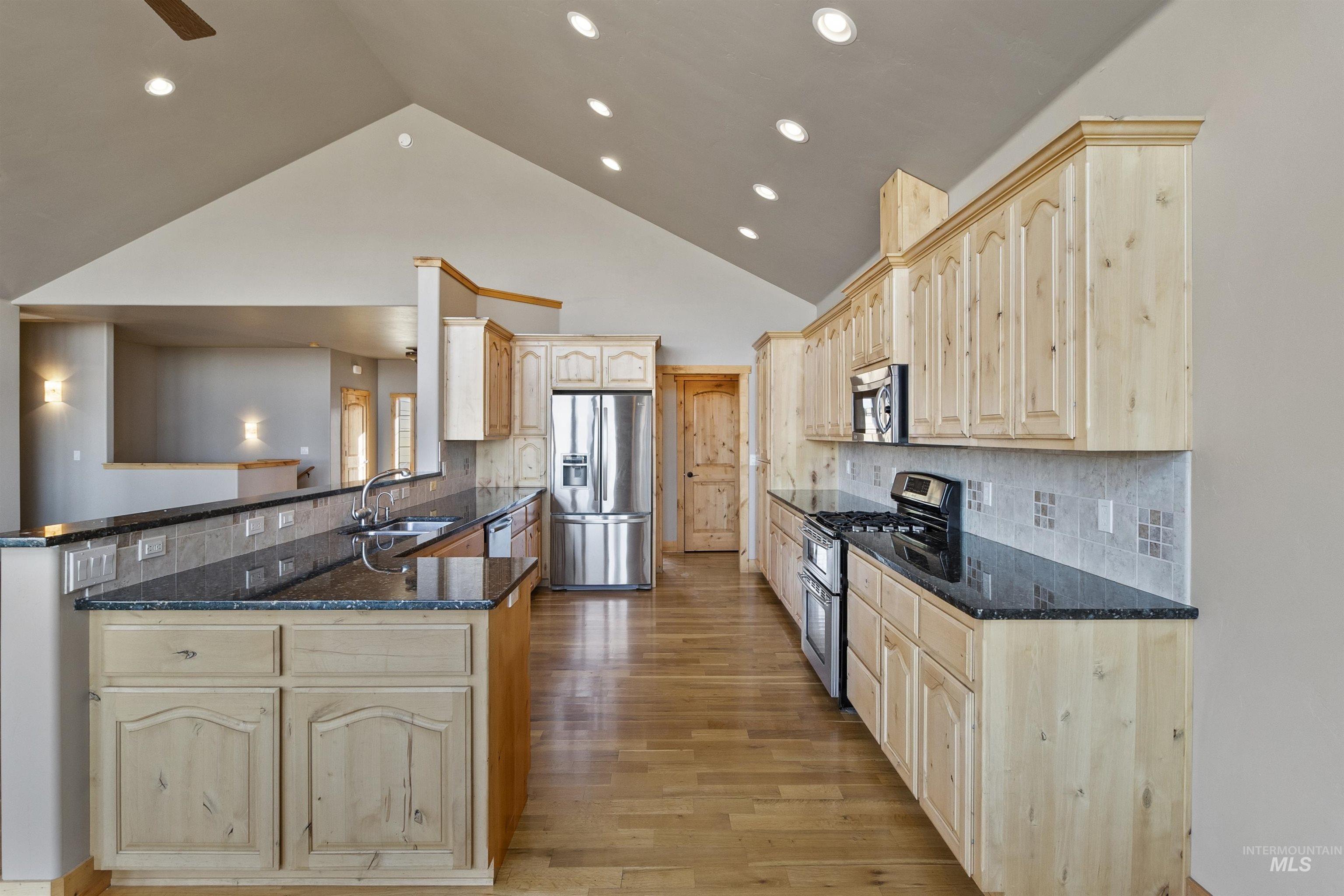 1031 Prairie Ln, Moscow, Idaho 83843, 3 Bedrooms, 2 Bathrooms, Residential For Sale, Price $1,085,000,MLS 98974263