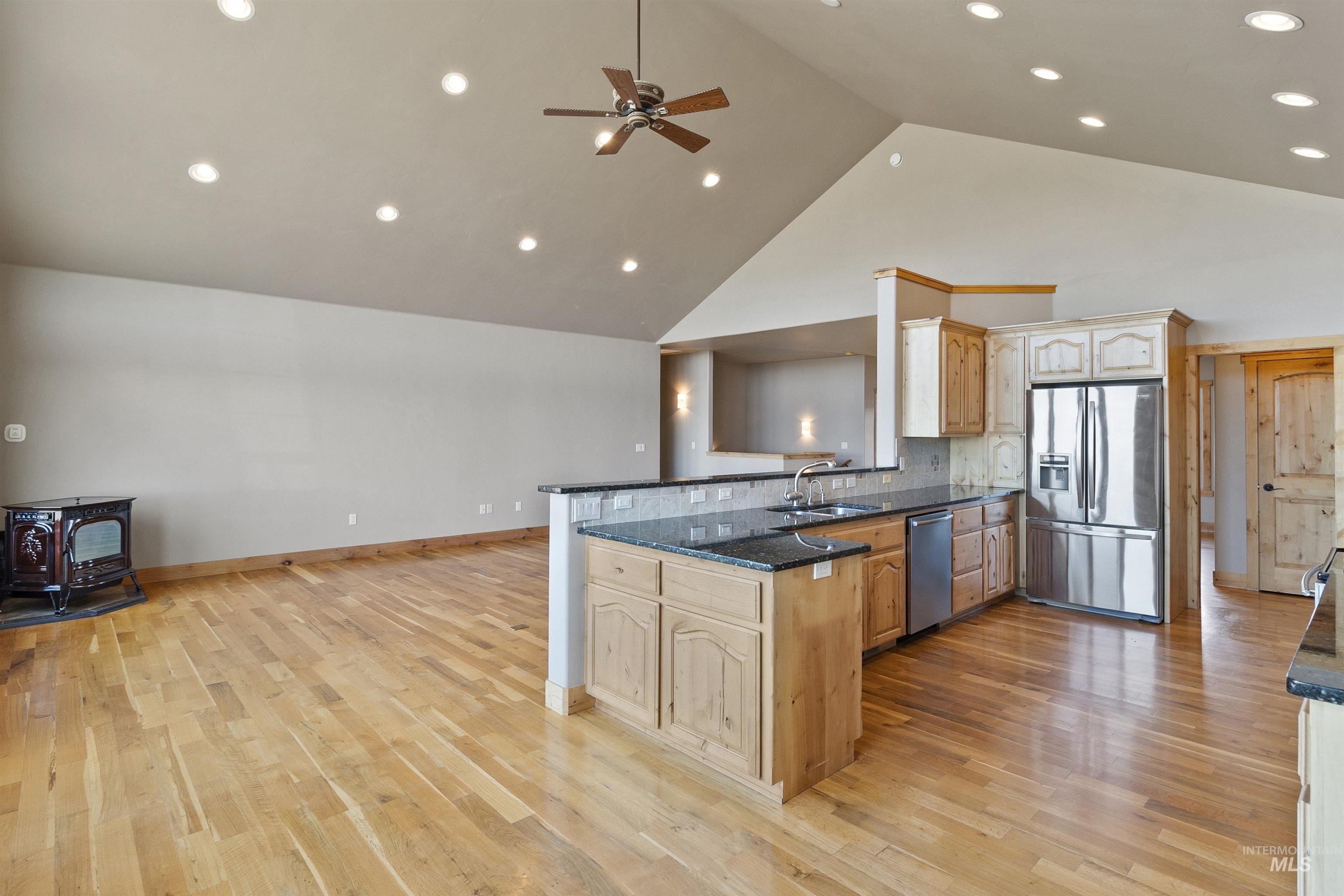 1031 Prairie Ln, Moscow, Idaho 83843, 3 Bedrooms, 2 Bathrooms, Residential For Sale, Price $1,085,000,MLS 98974263