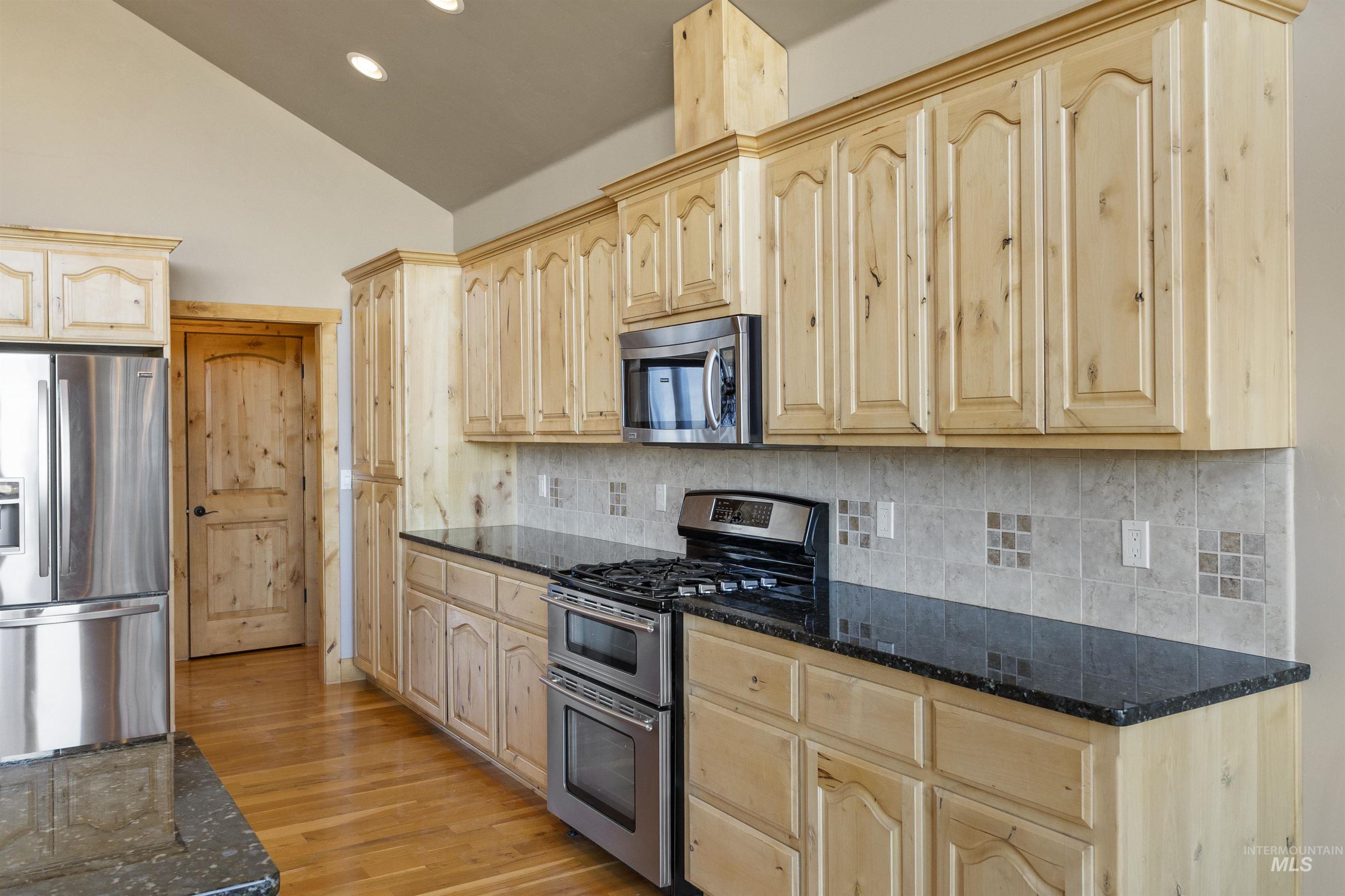 1031 Prairie Ln, Moscow, Idaho 83843, 3 Bedrooms, 2 Bathrooms, Residential For Sale, Price $1,085,000,MLS 98974263