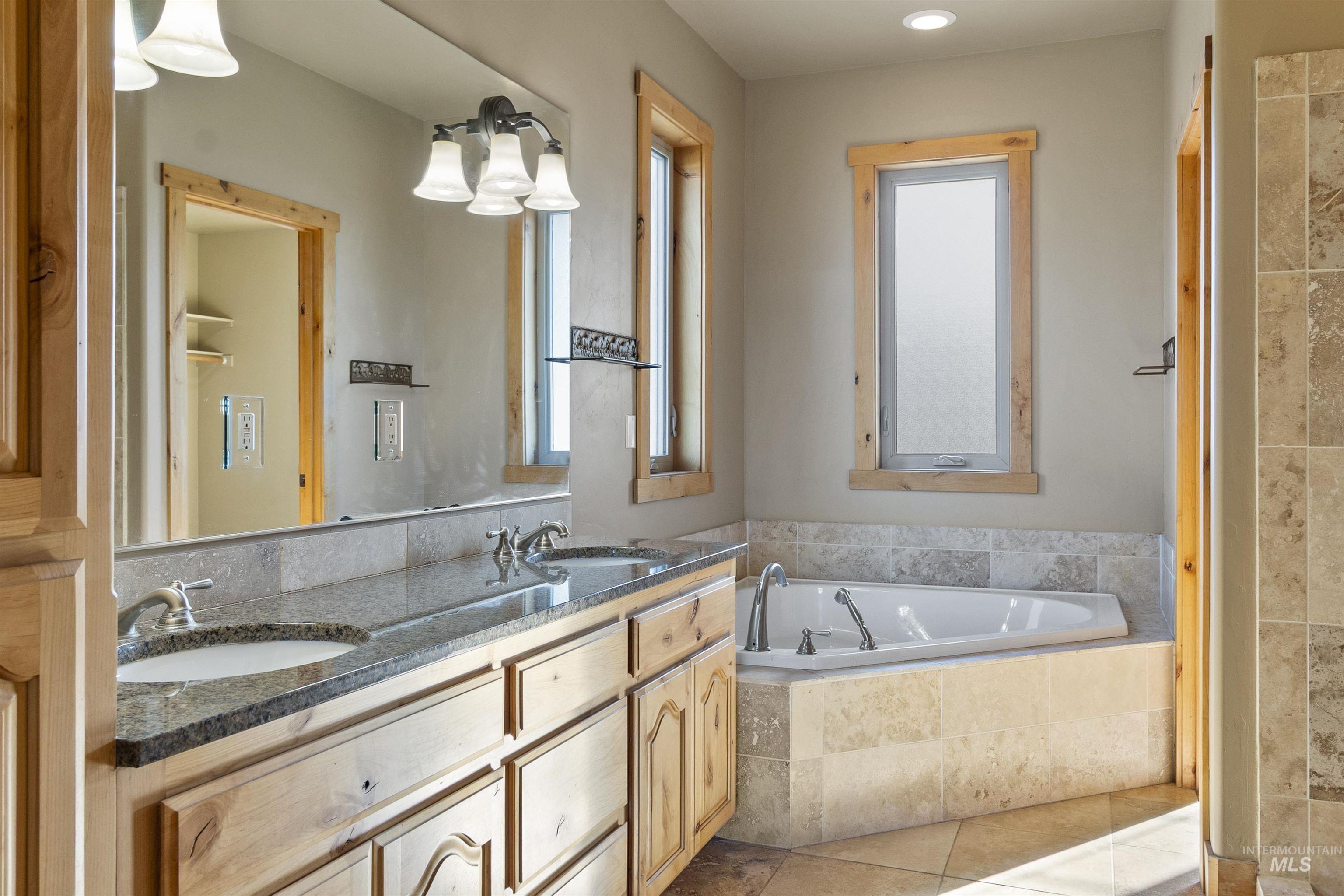 1031 Prairie Ln, Moscow, Idaho 83843, 3 Bedrooms, 2 Bathrooms, Residential For Sale, Price $1,085,000,MLS 98974263