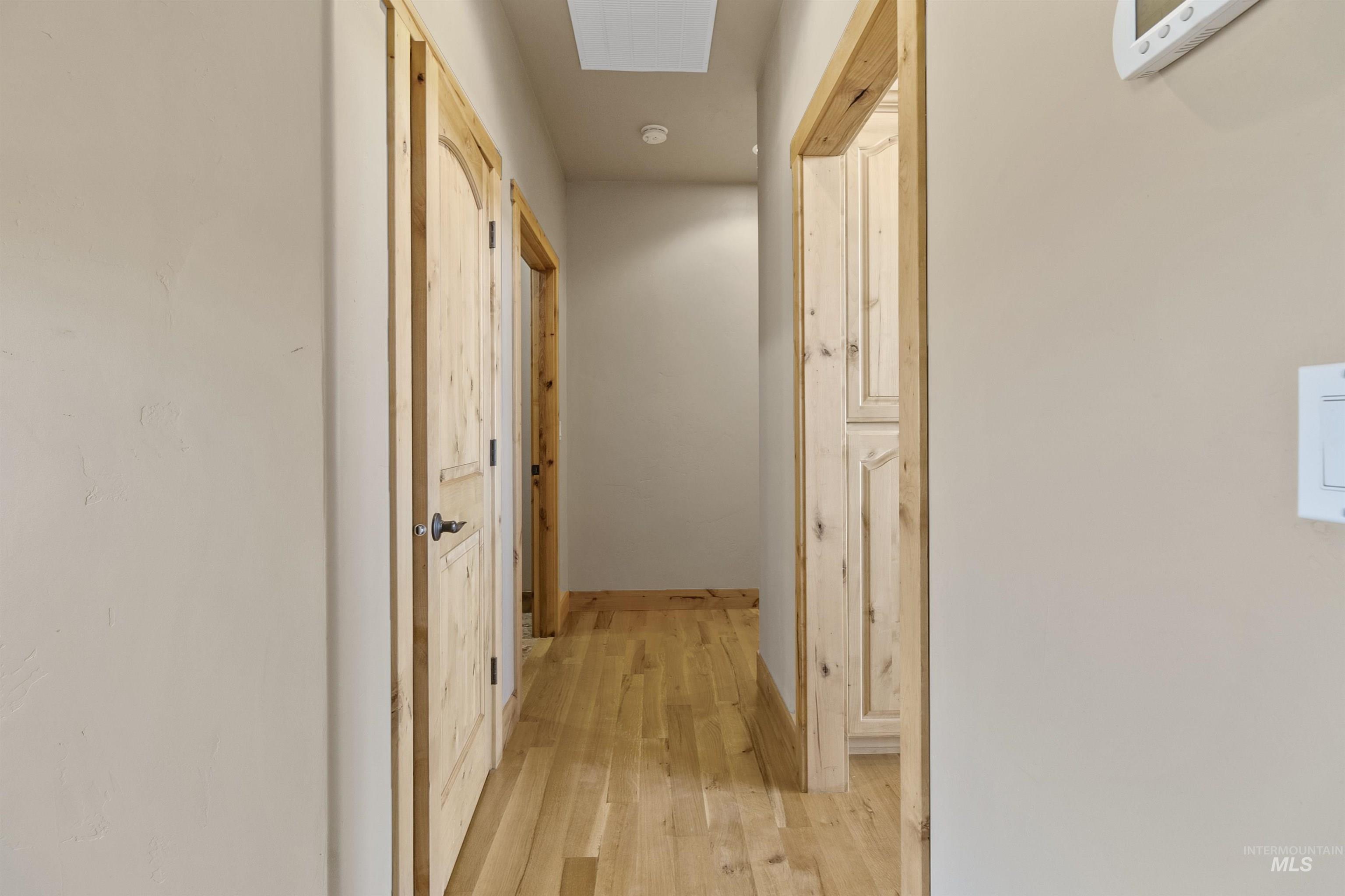 1031 Prairie Ln, Moscow, Idaho 83843, 3 Bedrooms, 2 Bathrooms, Residential For Sale, Price $1,085,000,MLS 98974263